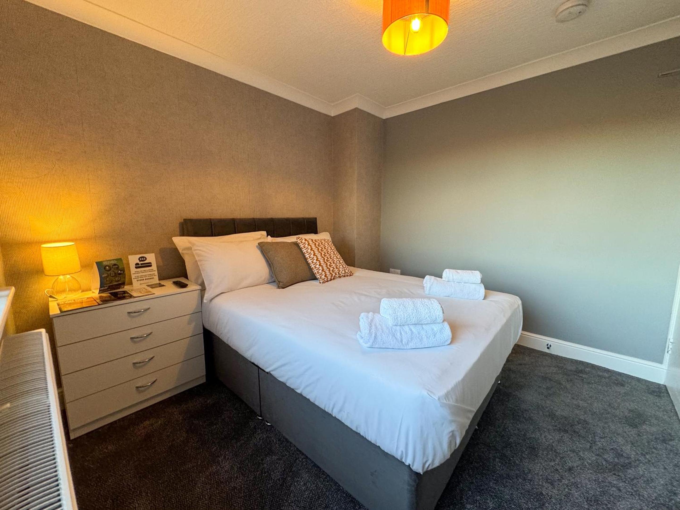Standard King Room - Photo 4