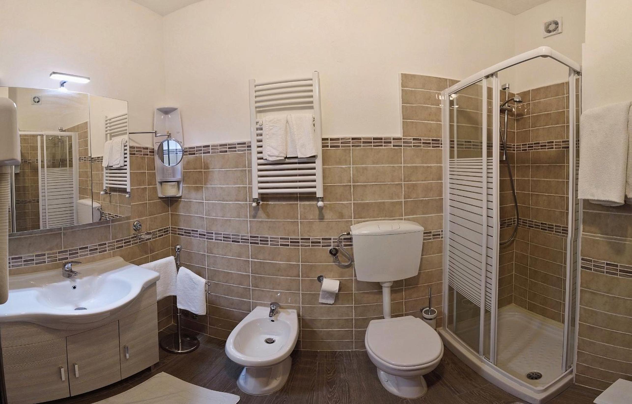 King Room with Garden View - Photo 18