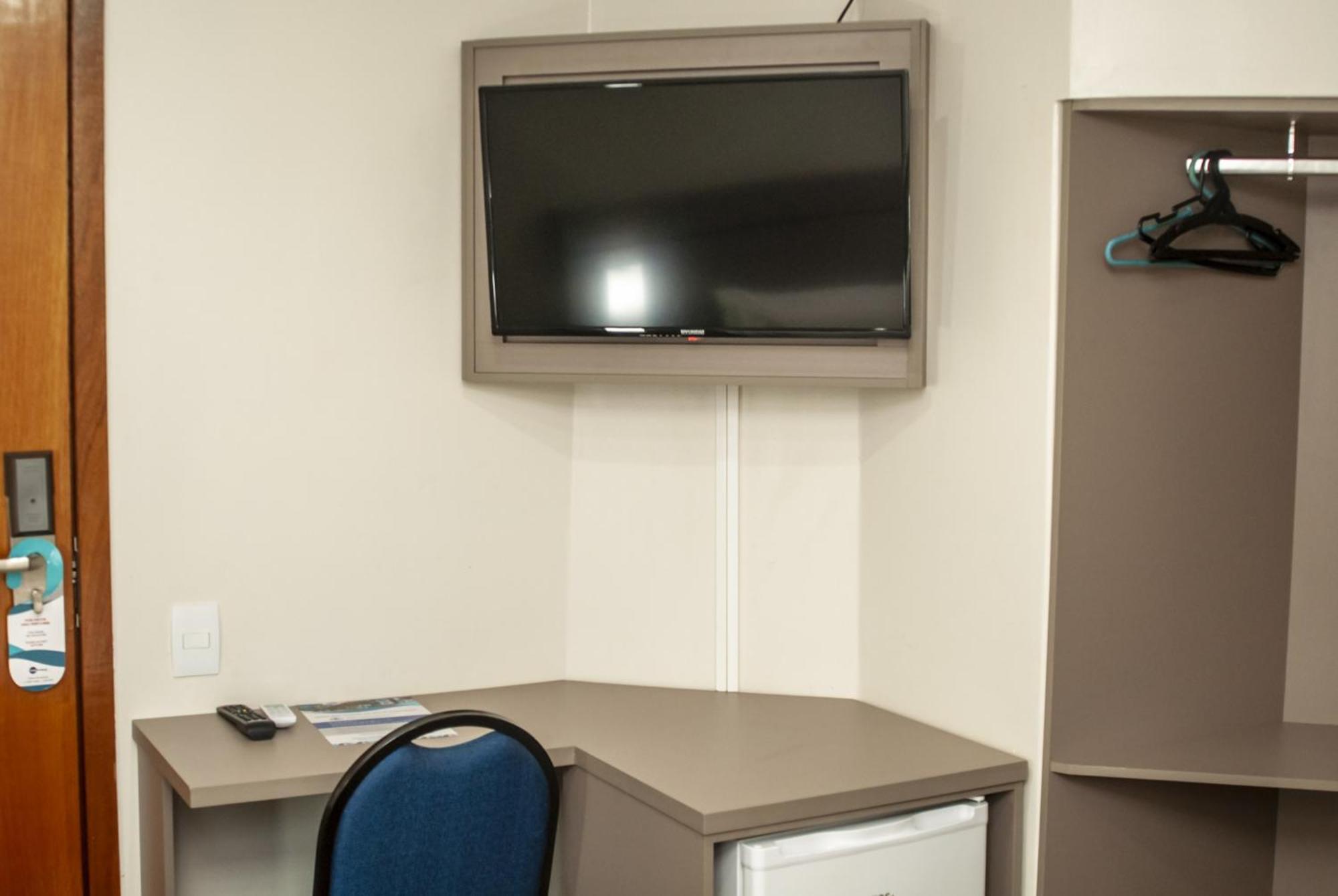 Standard  Double Room - Photo 8