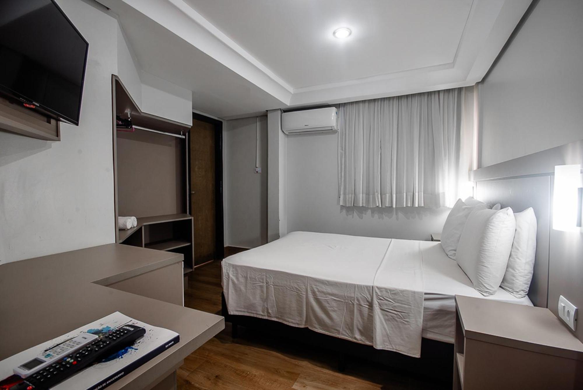 Standard  Double Room - Photo 2