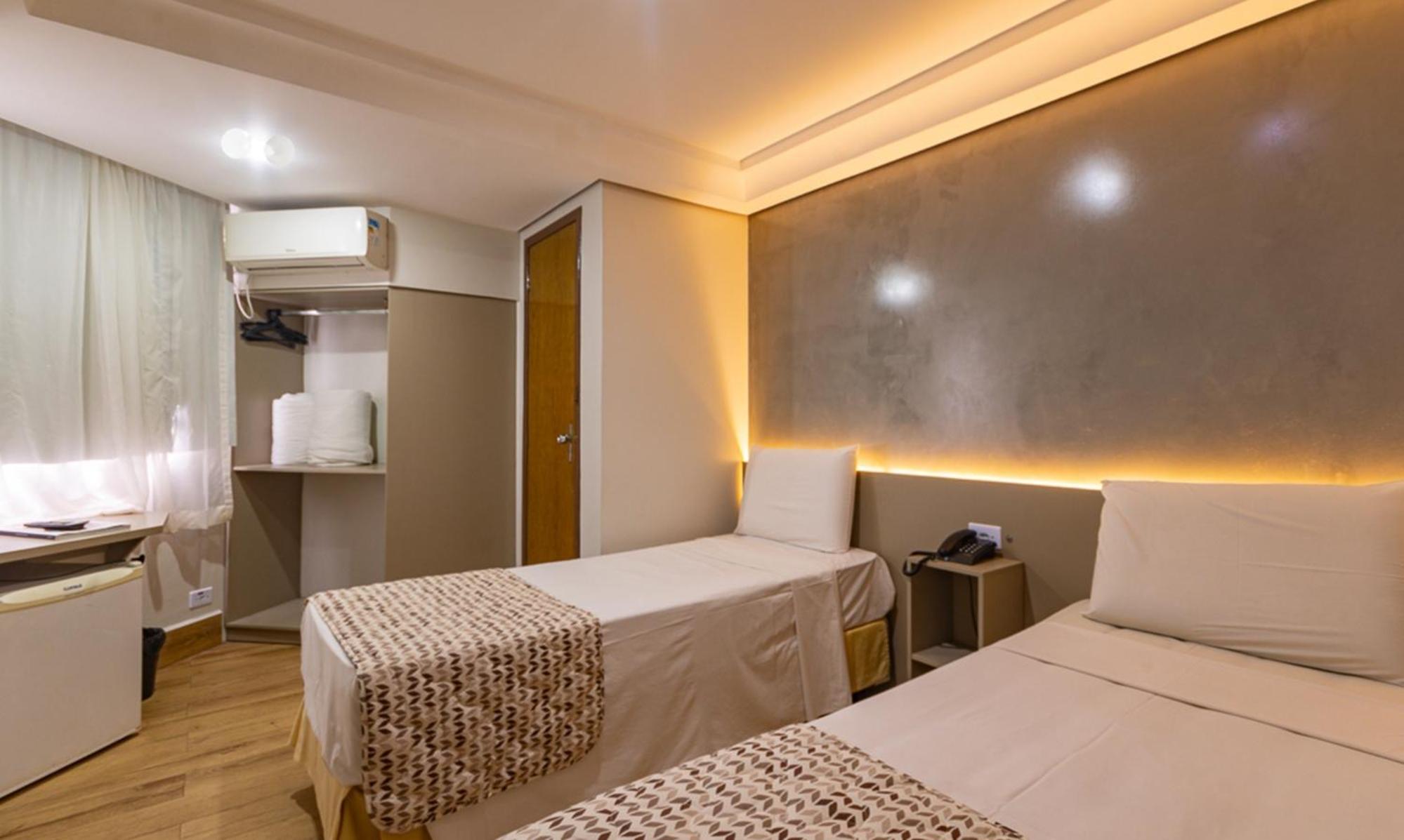 Standard Twin Room - Photo 1