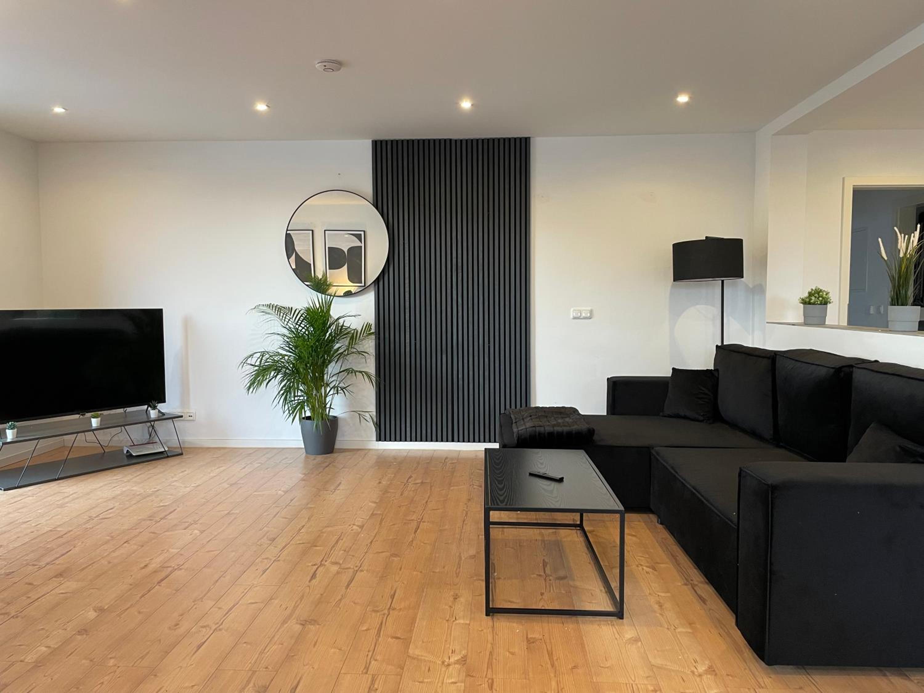 Three-Bedroom Apartment photo 1