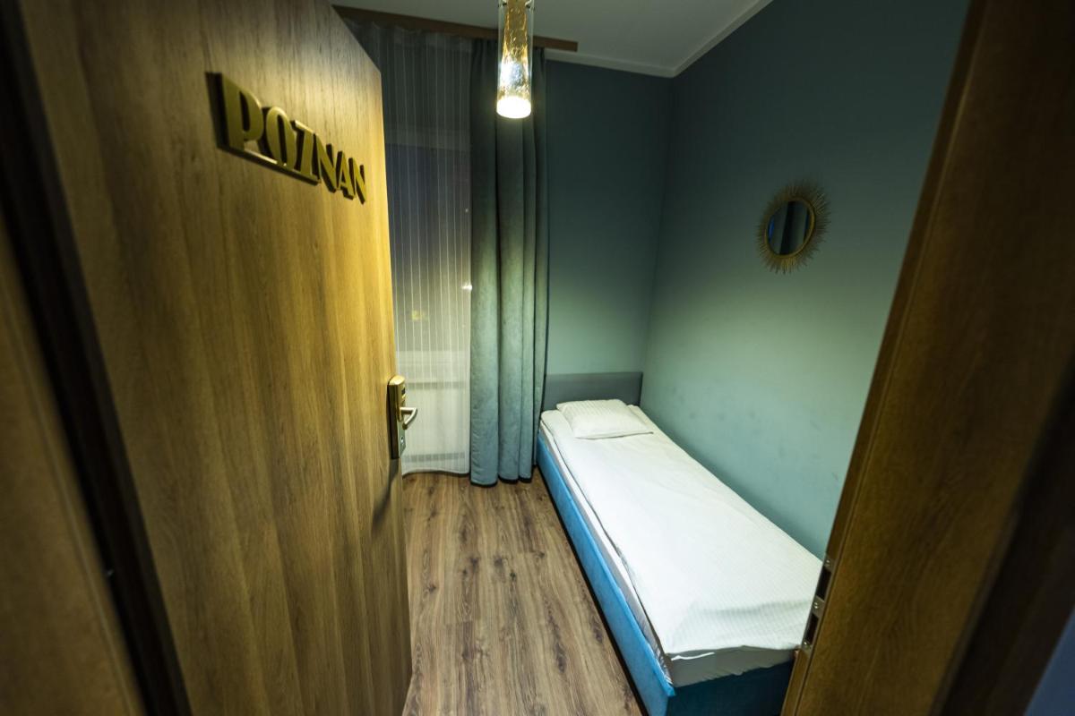 Single Room with Private External Bathroom photo 1
