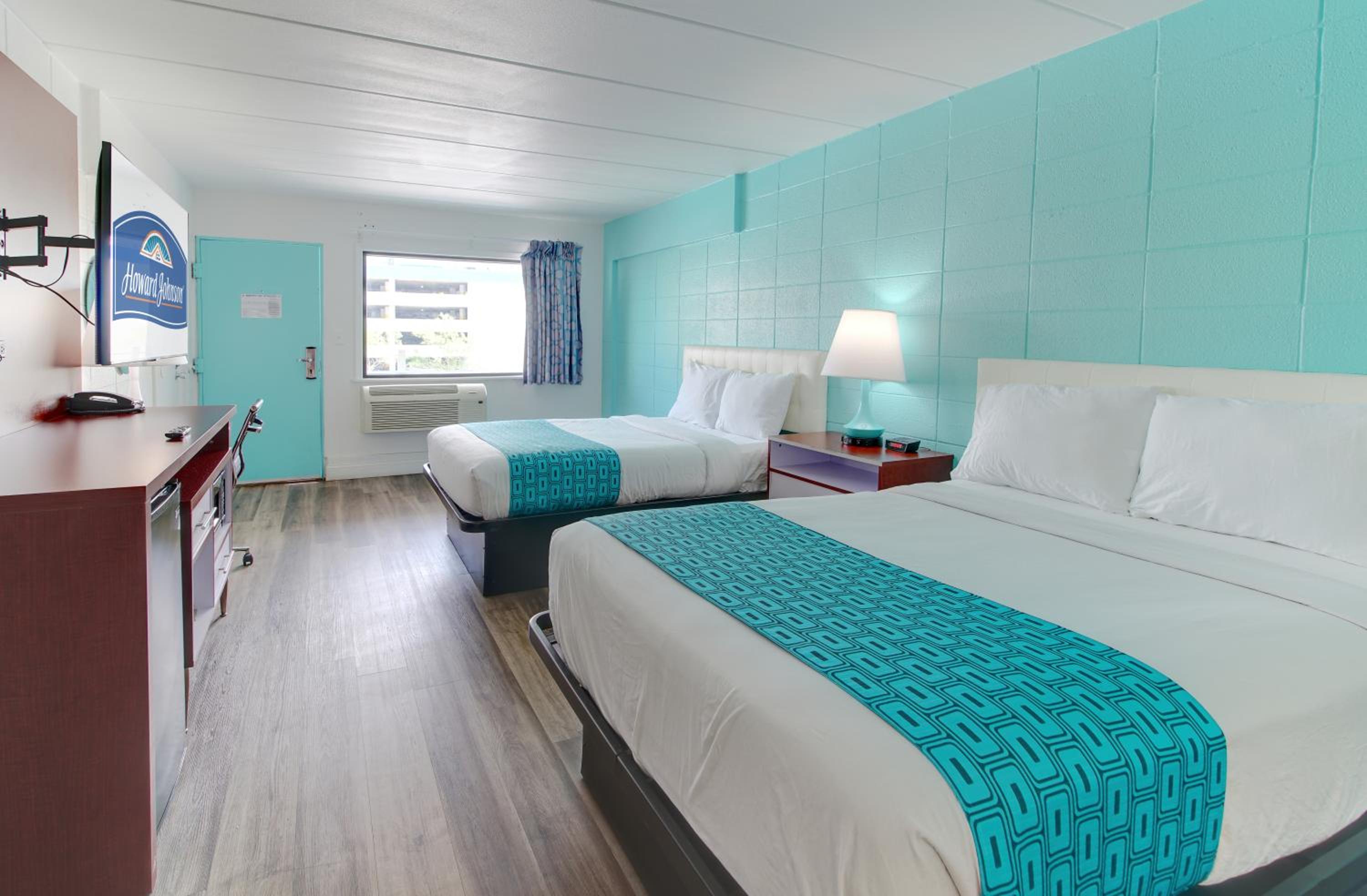 Double Room with Two Double Beds - Non-Smoking photo 3