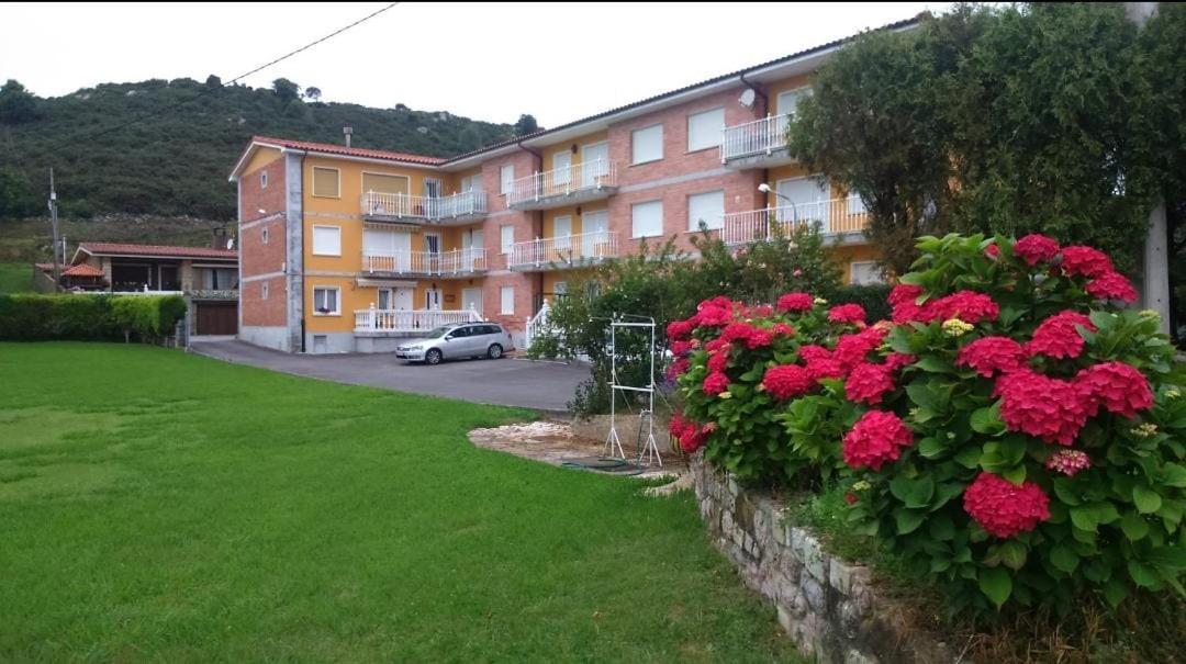 Two-Bedroom Apartment with Terrace and Sea View photo 2