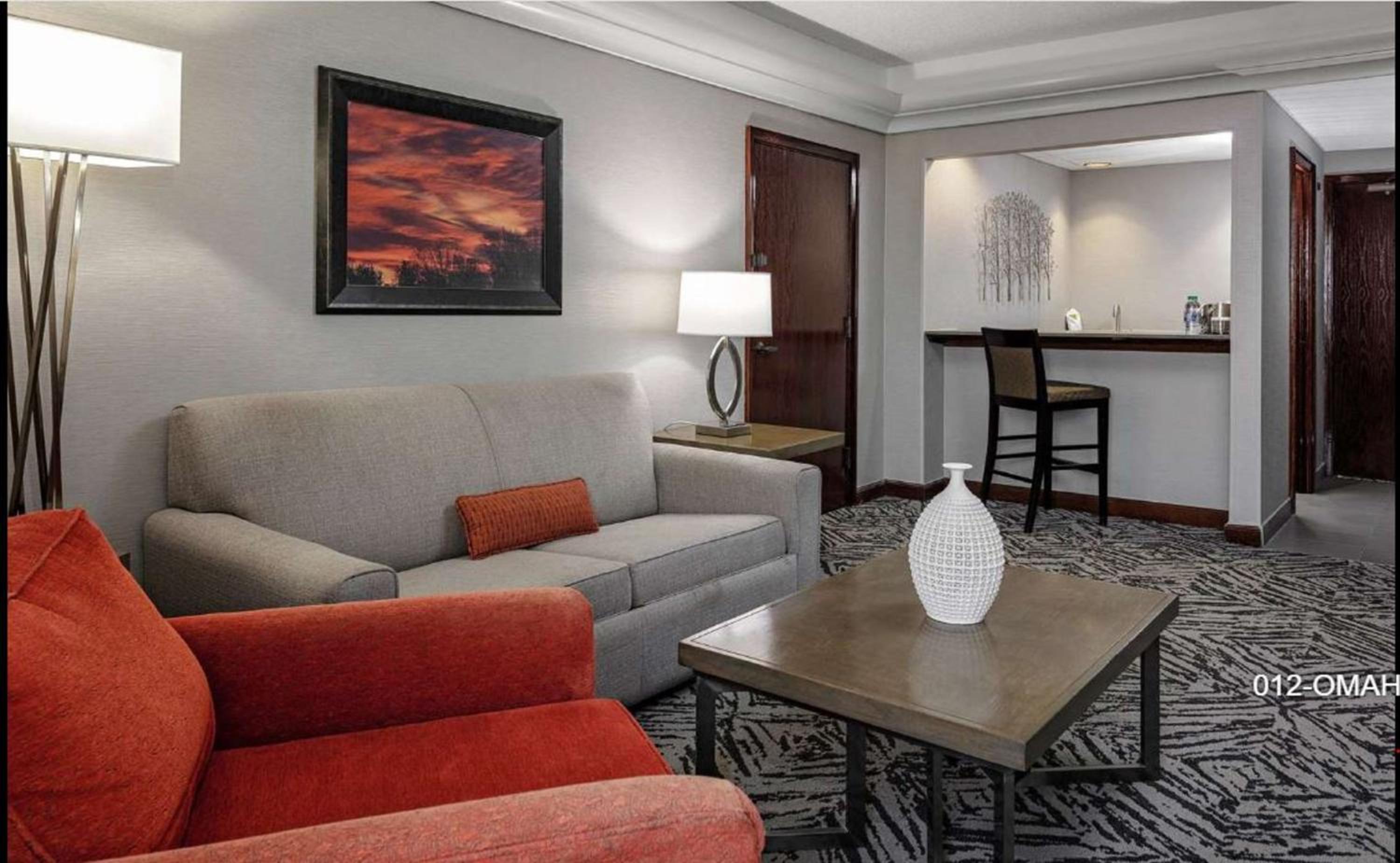 King Suite - Photo 2
