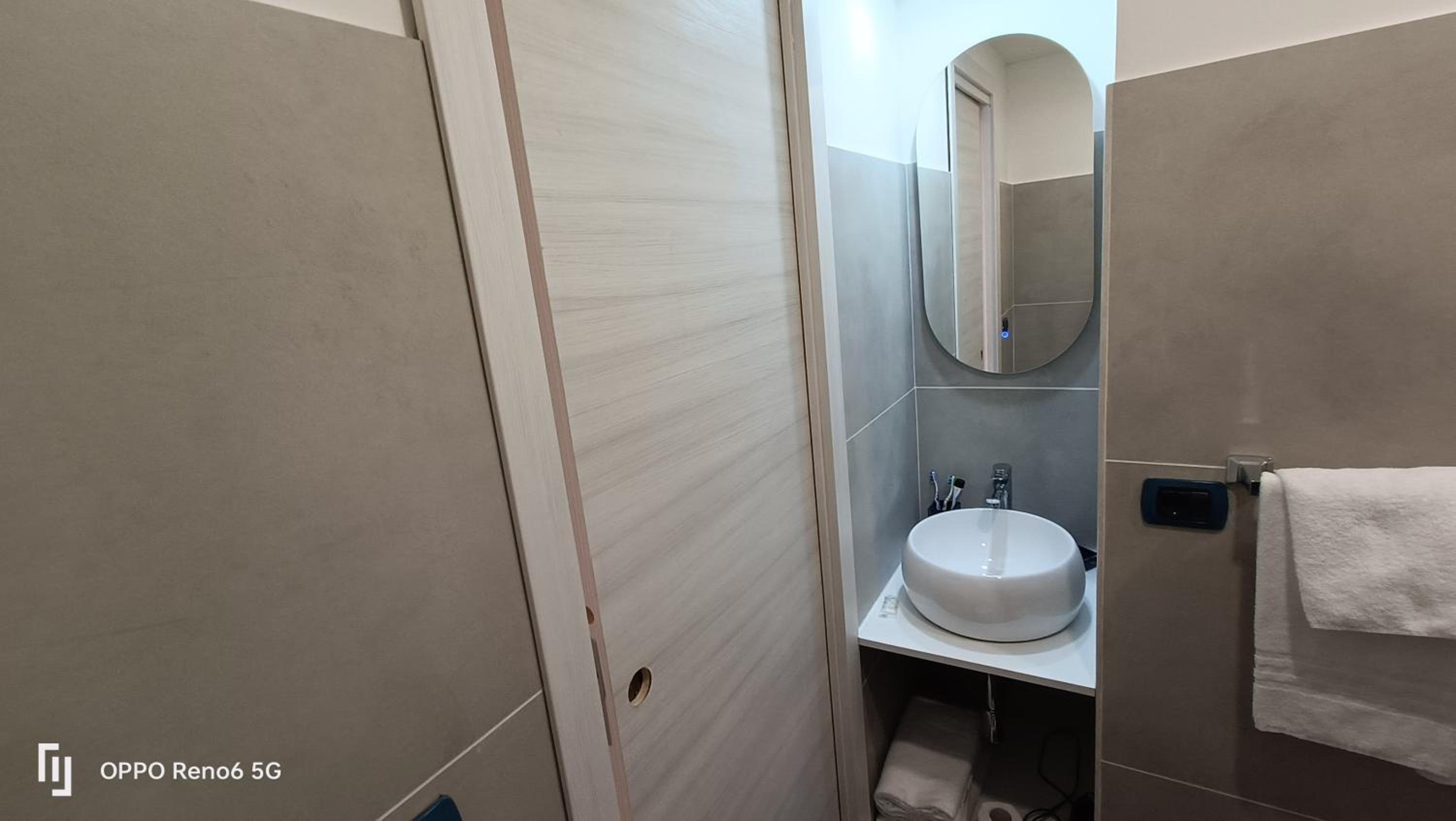 Economy Double Room photo 3