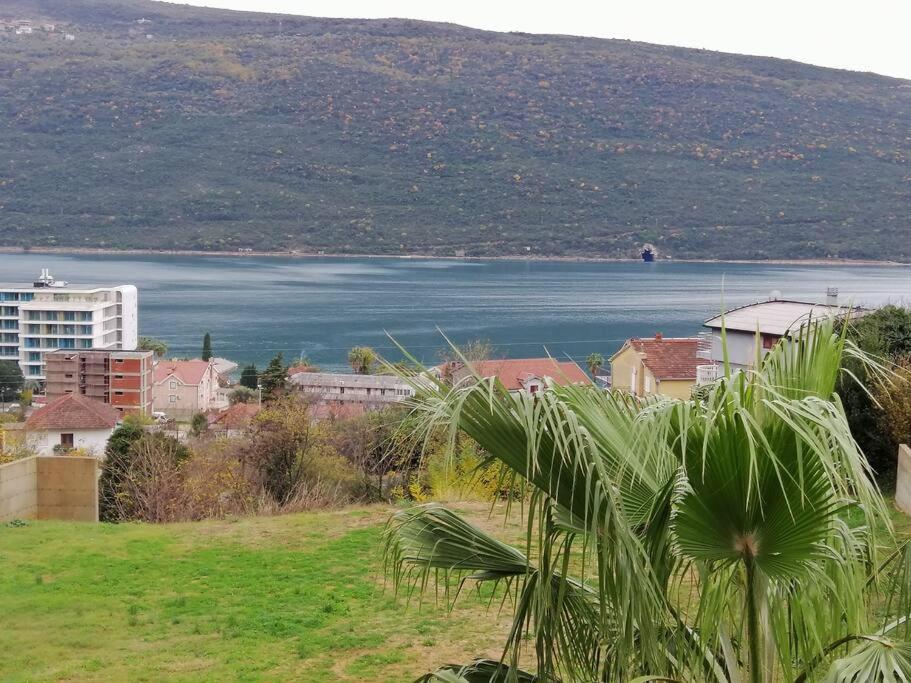 Two-Bedroom Apartment with Sea View photo 2