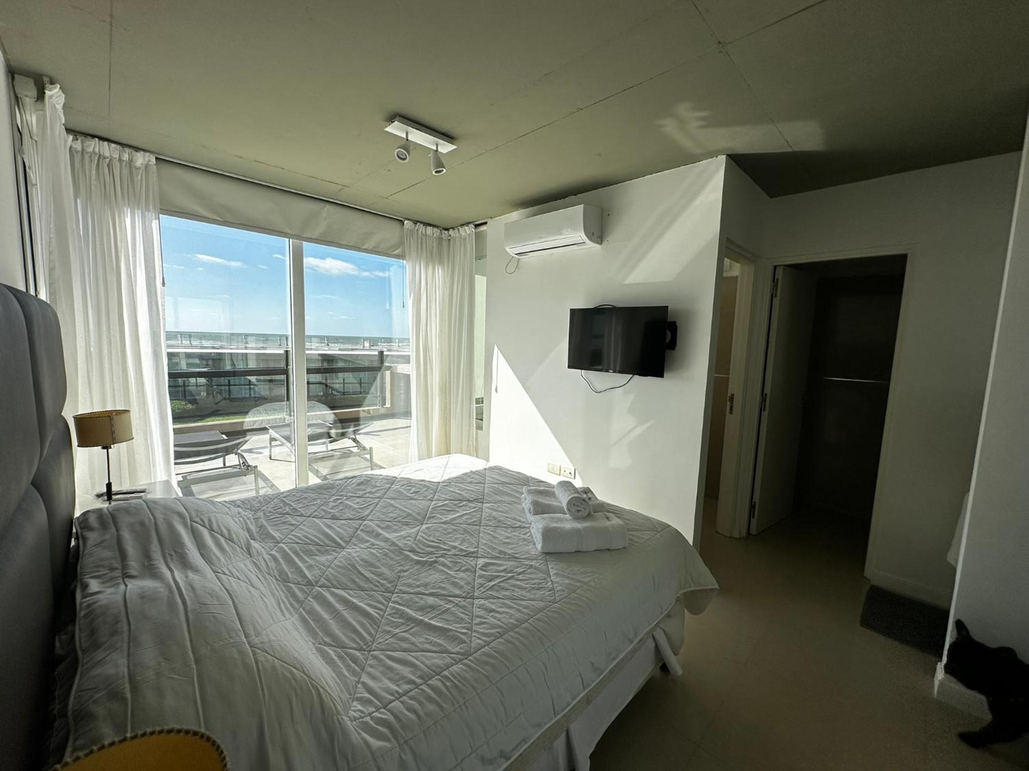 Apartment with Sea View photo 2