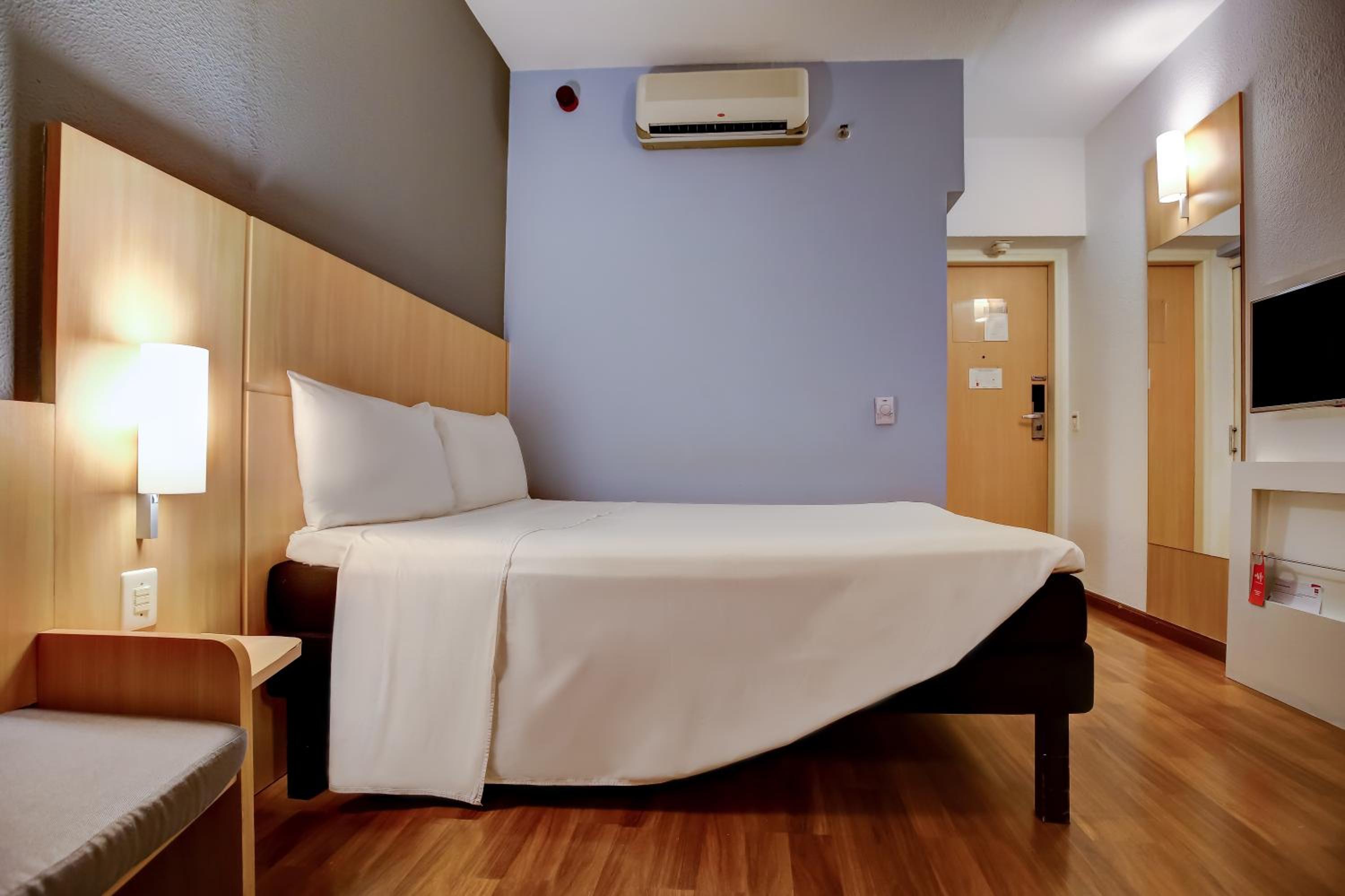 Standard Adapted Apartment with One Double Bed - Photo 2