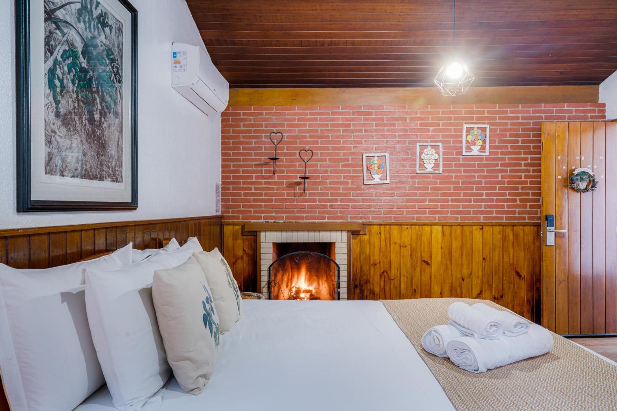 Standard Double Room - Photo 18