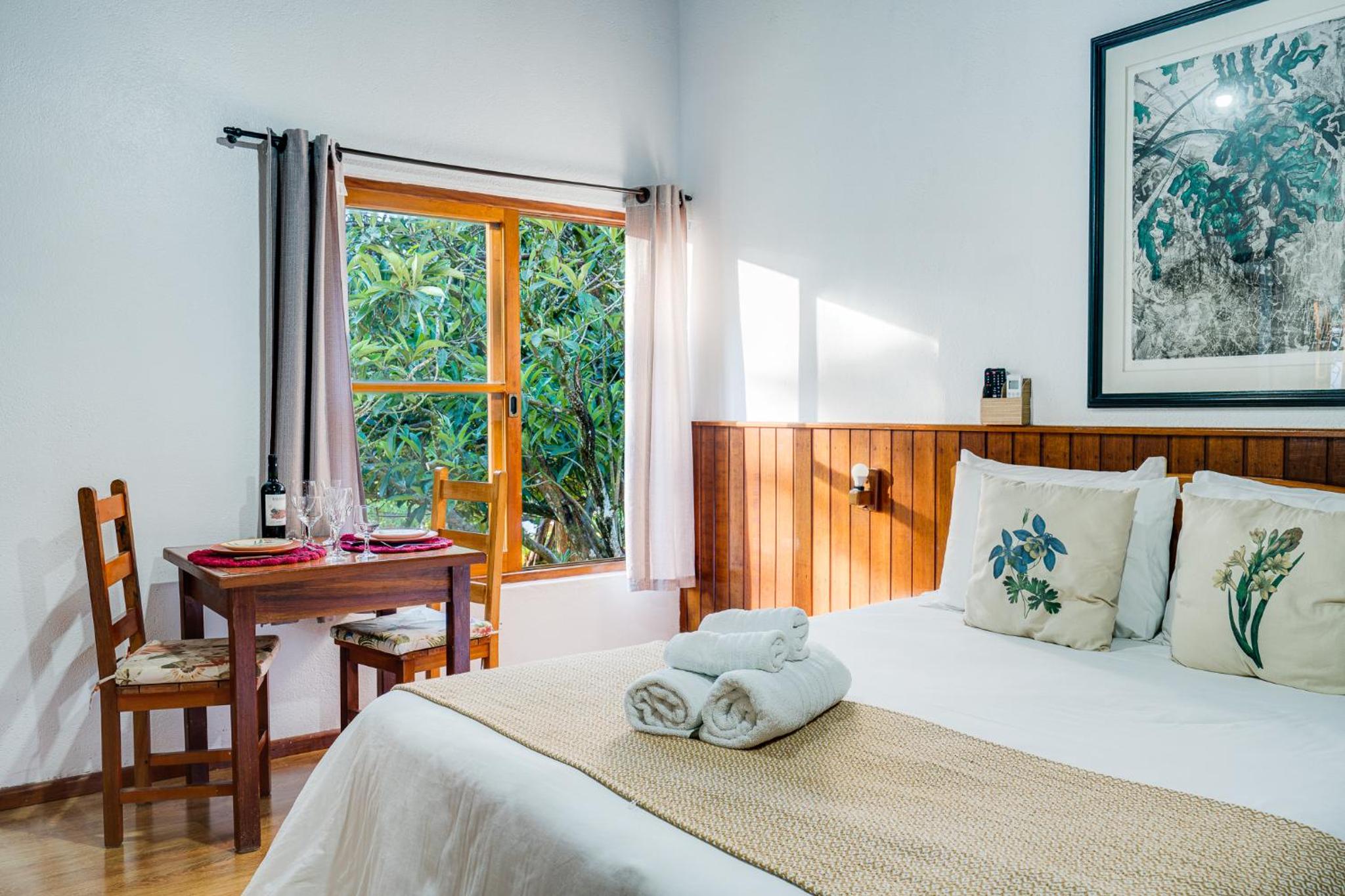 Standard Double Room - Photo 15