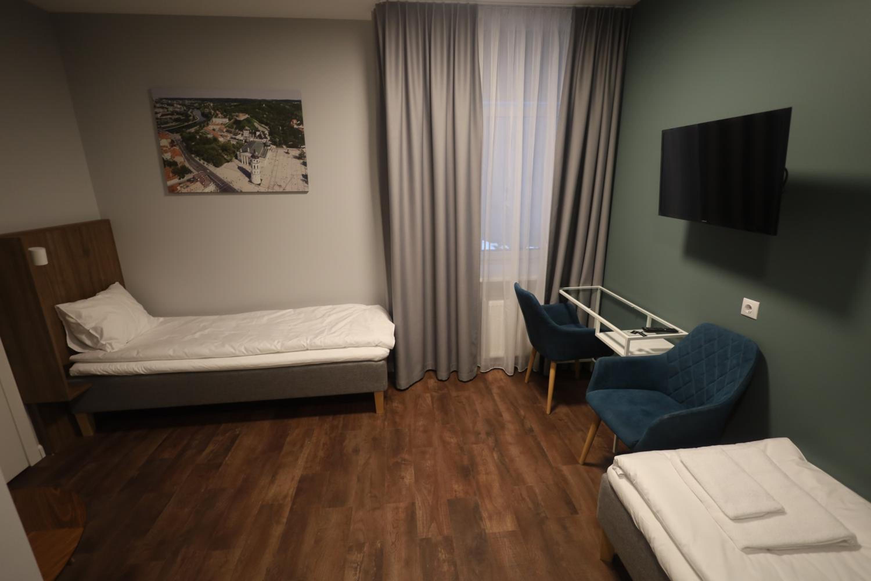 Twin Room with Bathroom photo 3