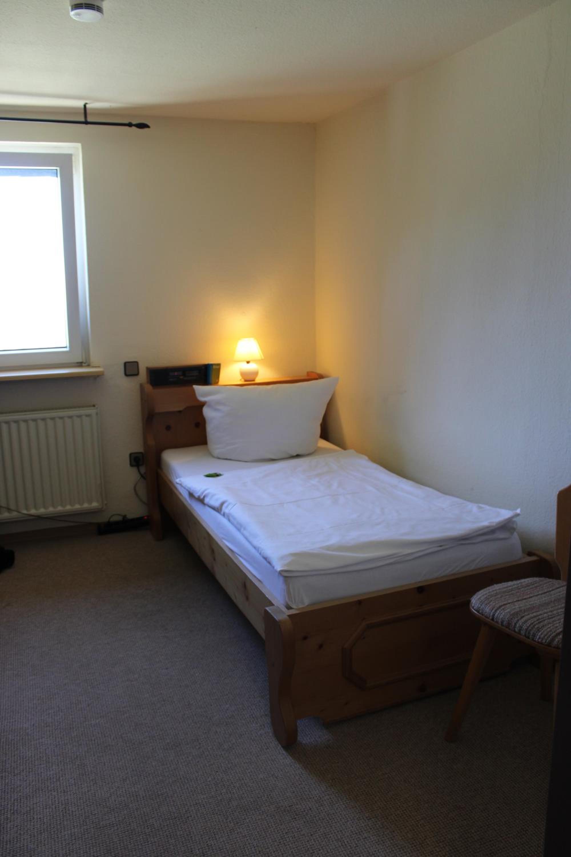 Single Room photo 2