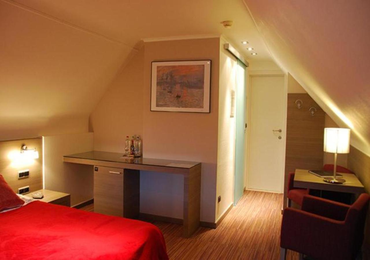 Standard Double Room - Photo 1