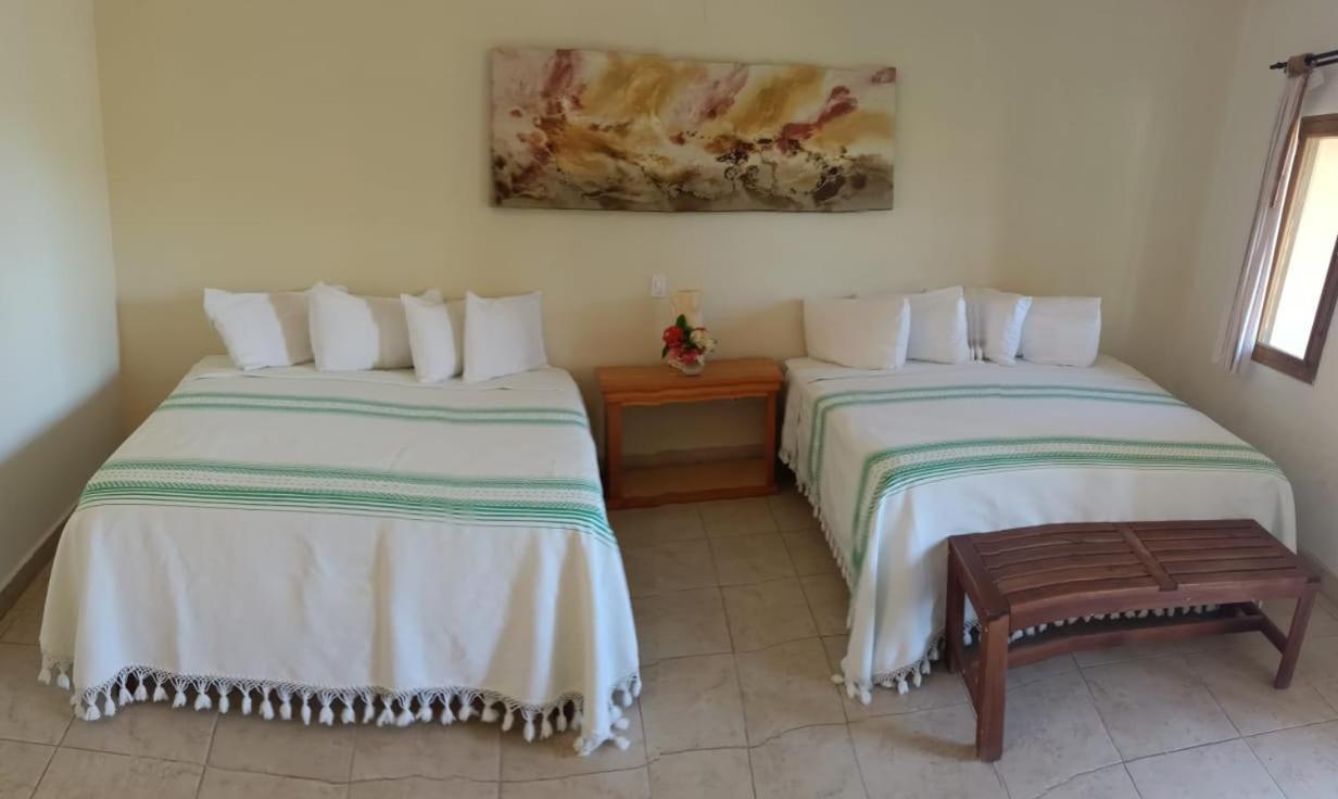 Double Room with Balcony - Photo 2