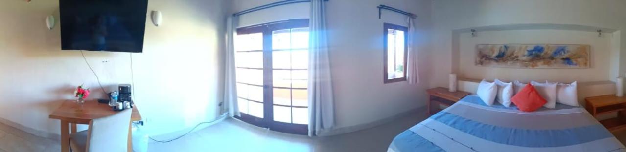 Queen Room - Photo 12