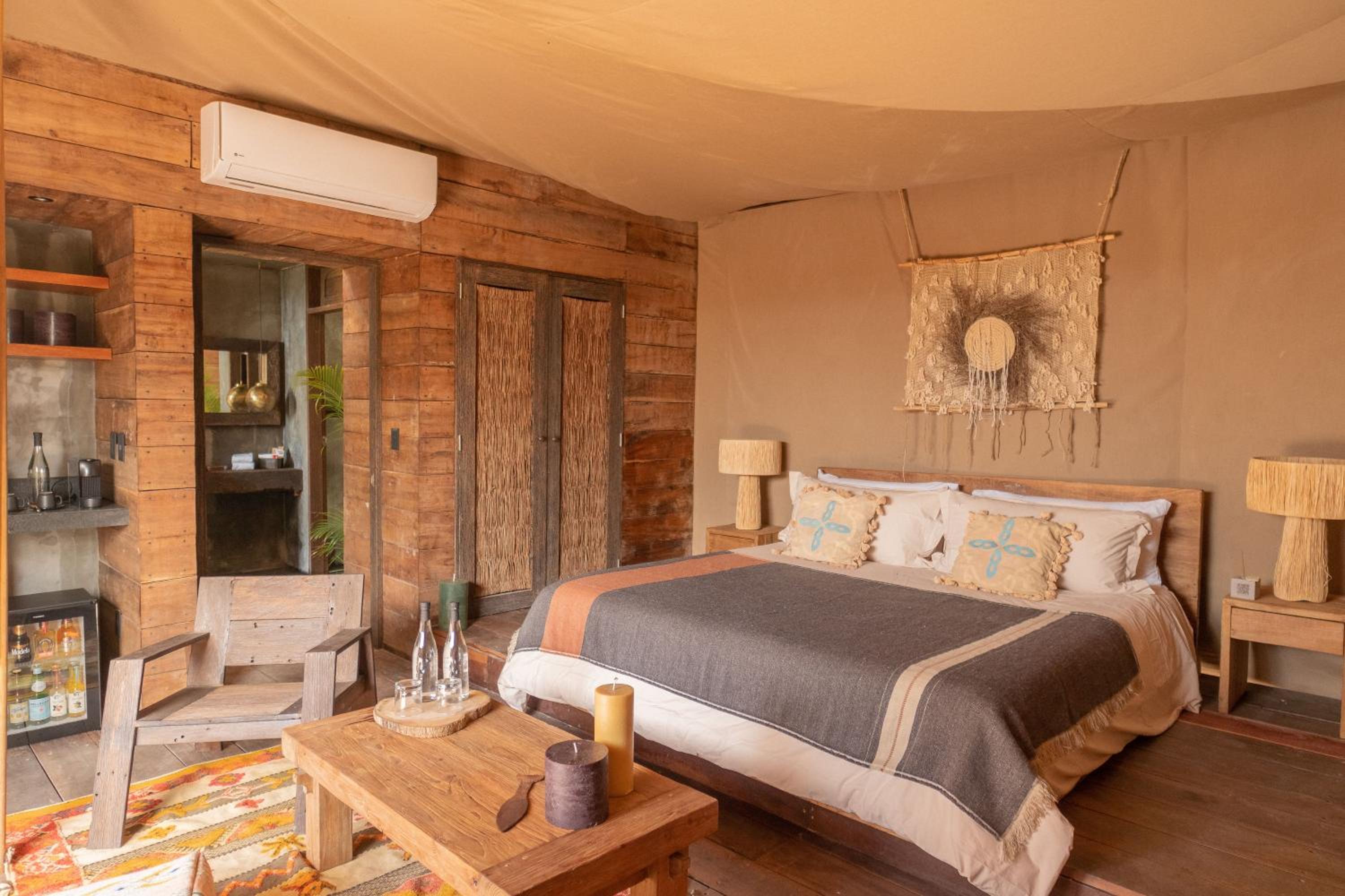 Deluxe Bungalow with Sea View - Photo 1