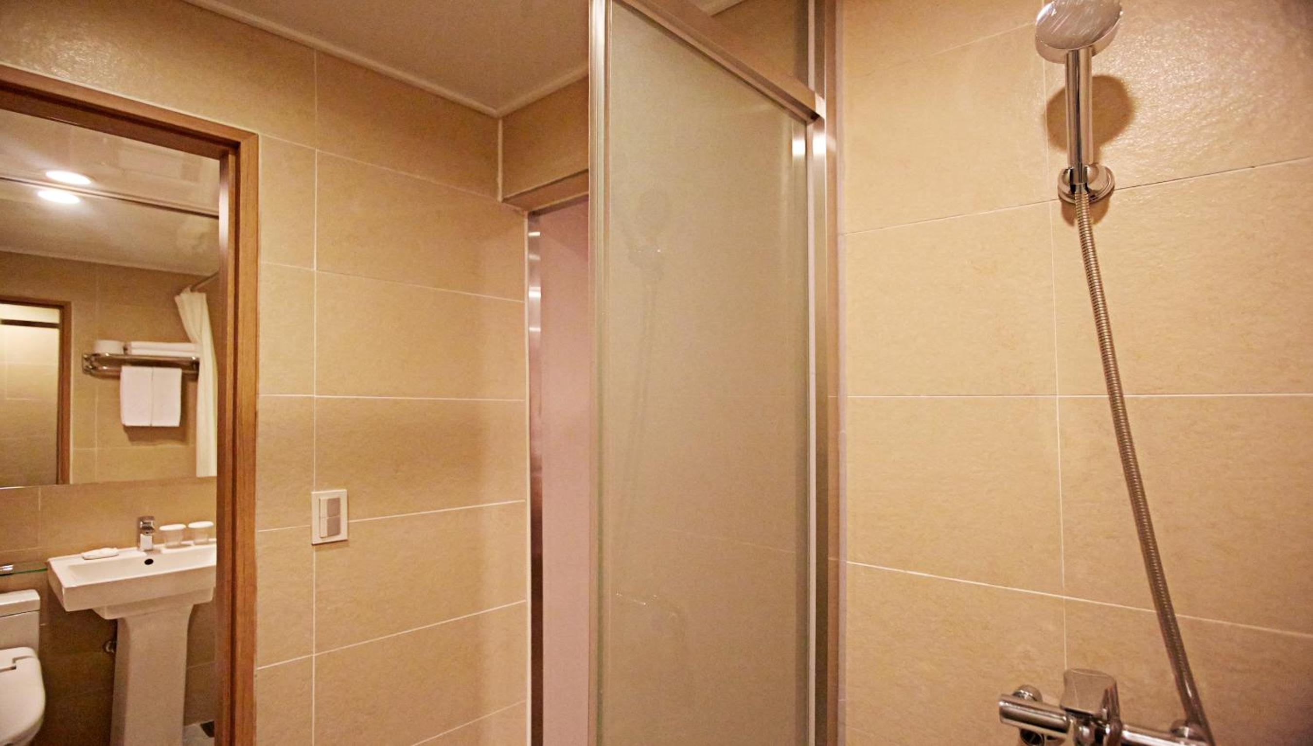 Triple Room with K-Beauty KRW 30,000 voucher & Duty Free KRW 5,000 Voucher 
