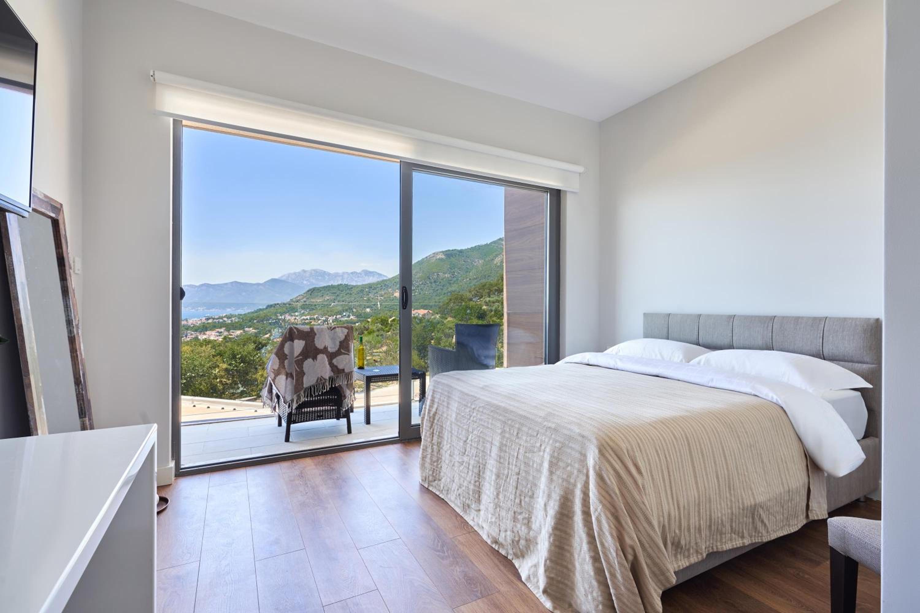 Apartment with Sea View photo 3