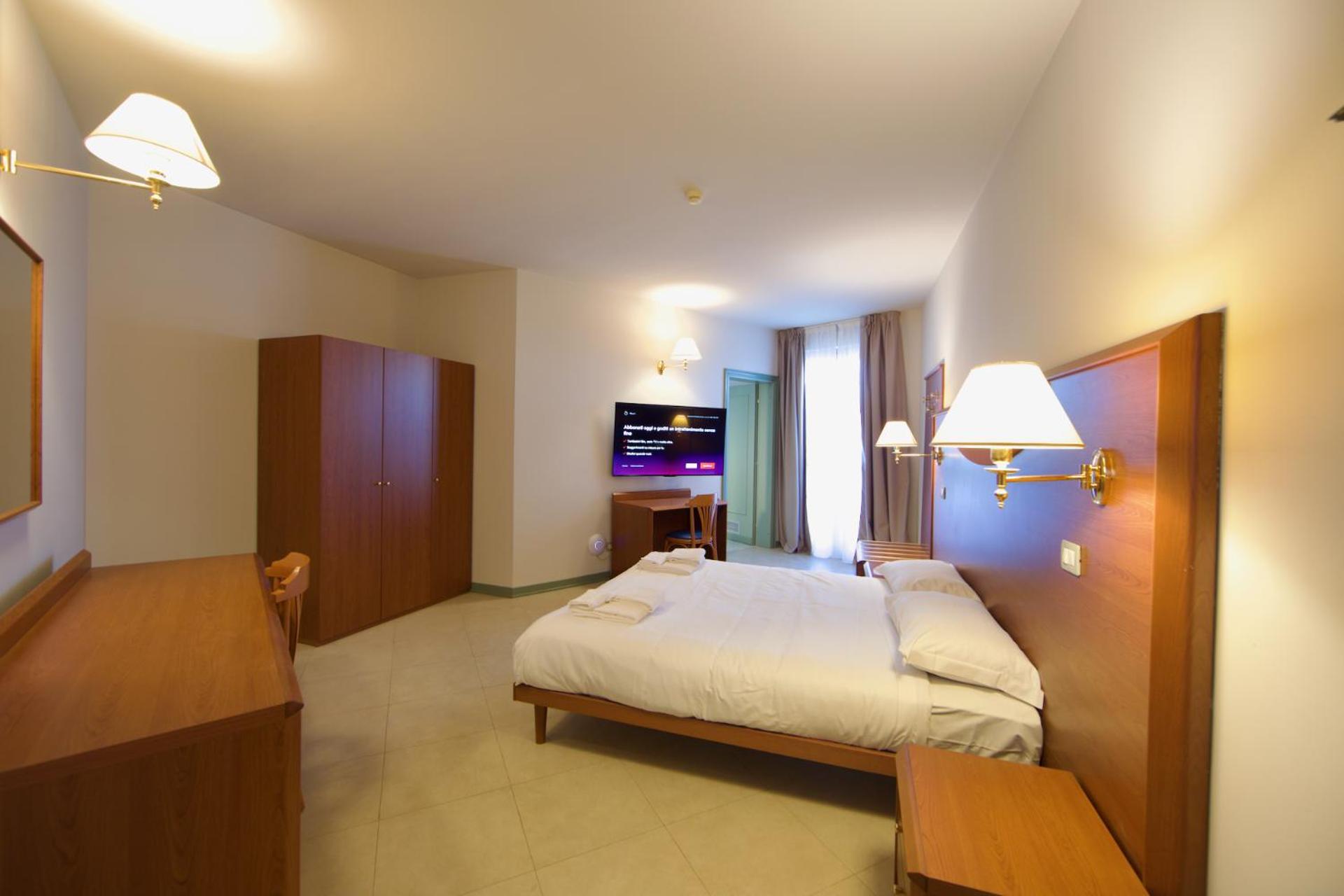 Double Room with Balcony photo 2