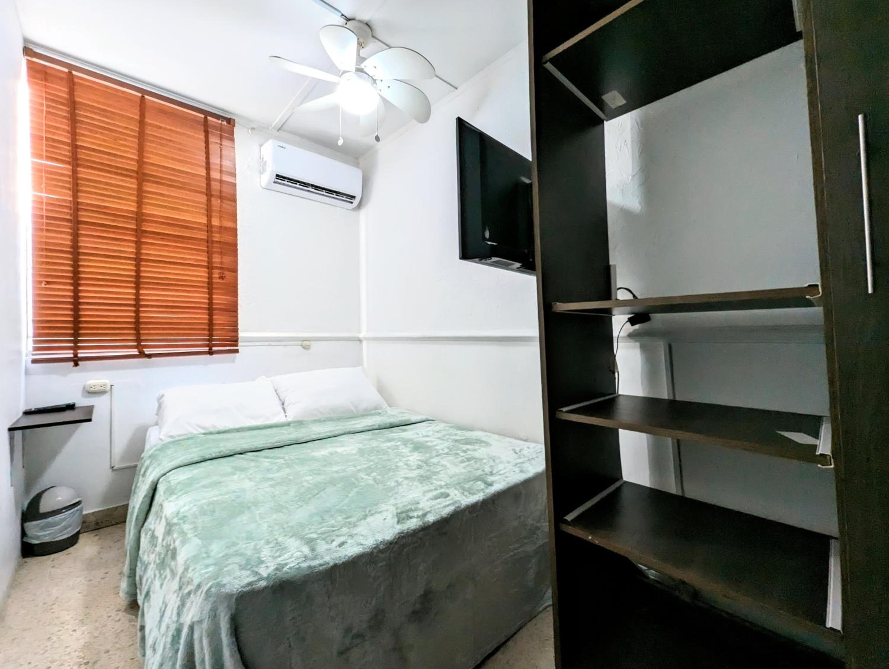 Double Room - Photo 2