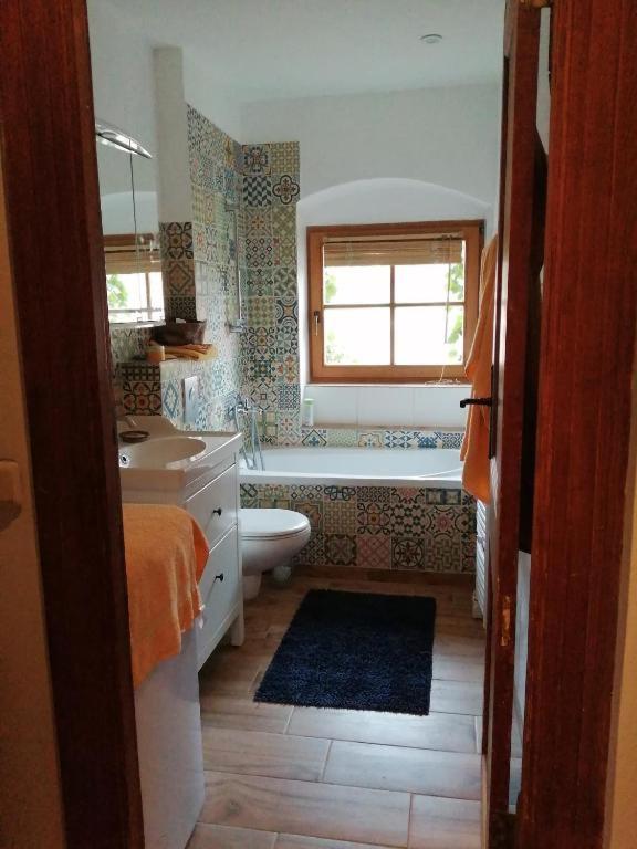 Double Room - Photo 8