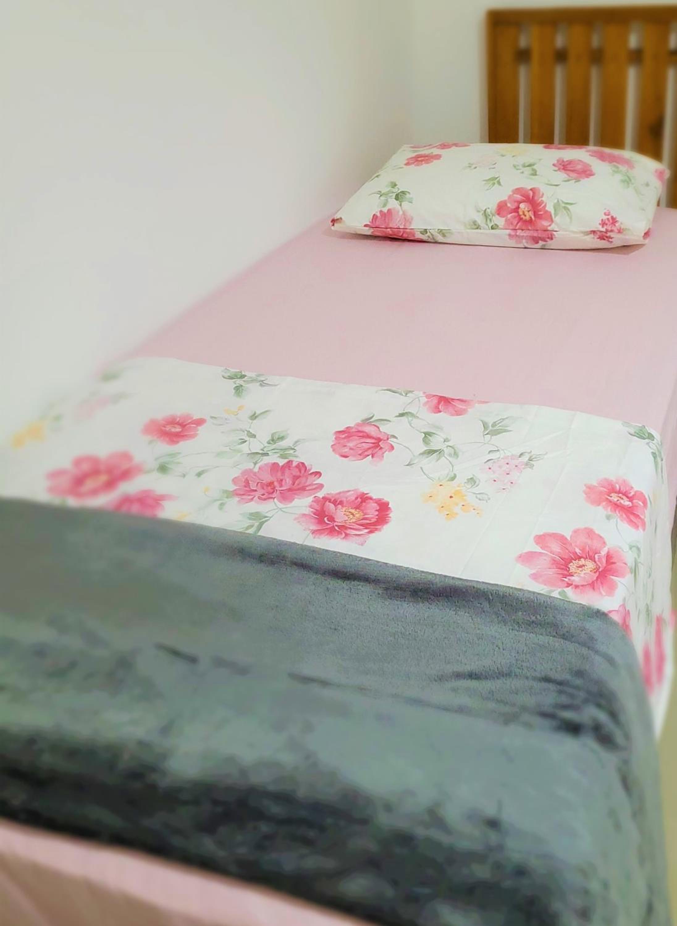 Single Bed in Female Dormitory Room photo 2