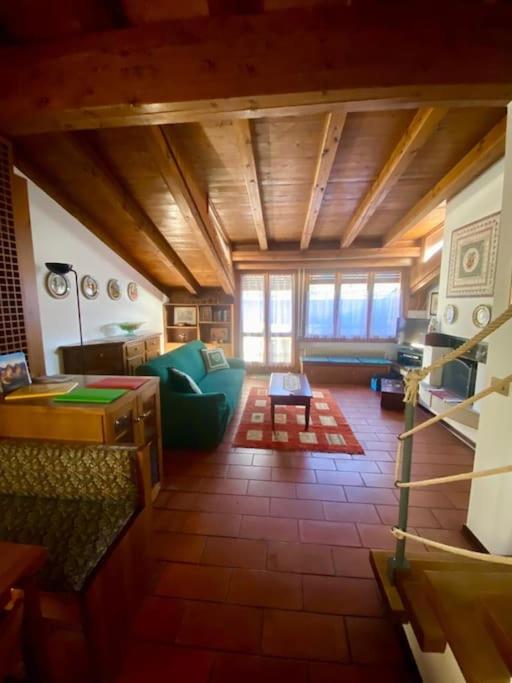Three-Bedroom Apartment photo 1