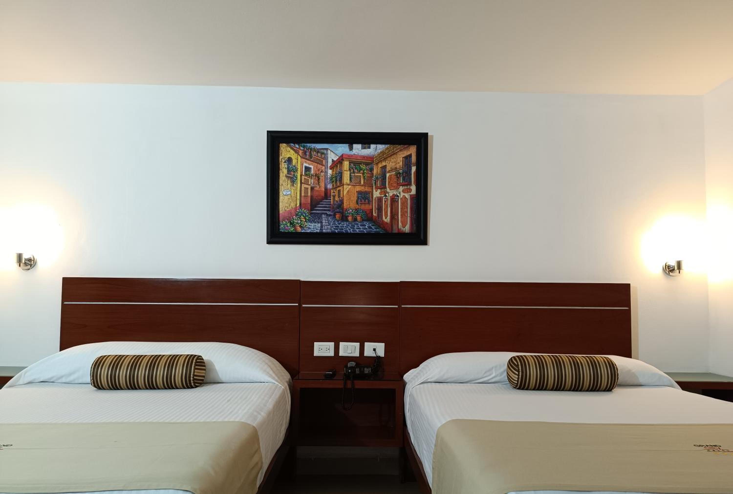 Standard Twin Room