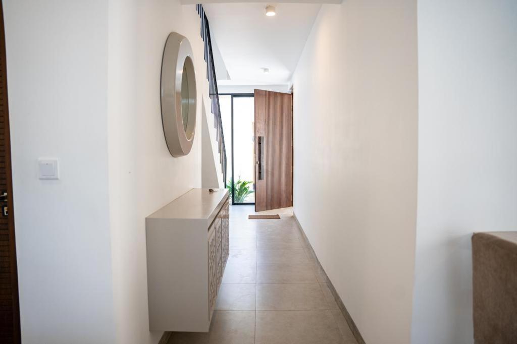 Three-Bedroom Villa photo 1