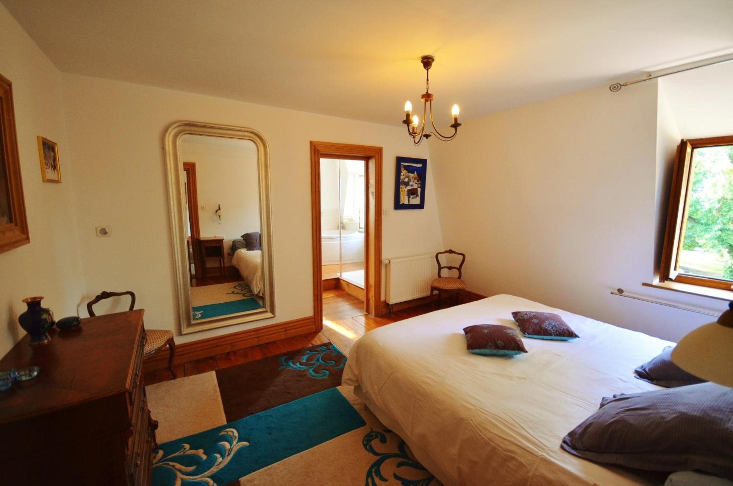 Georges Suite  photo 2
