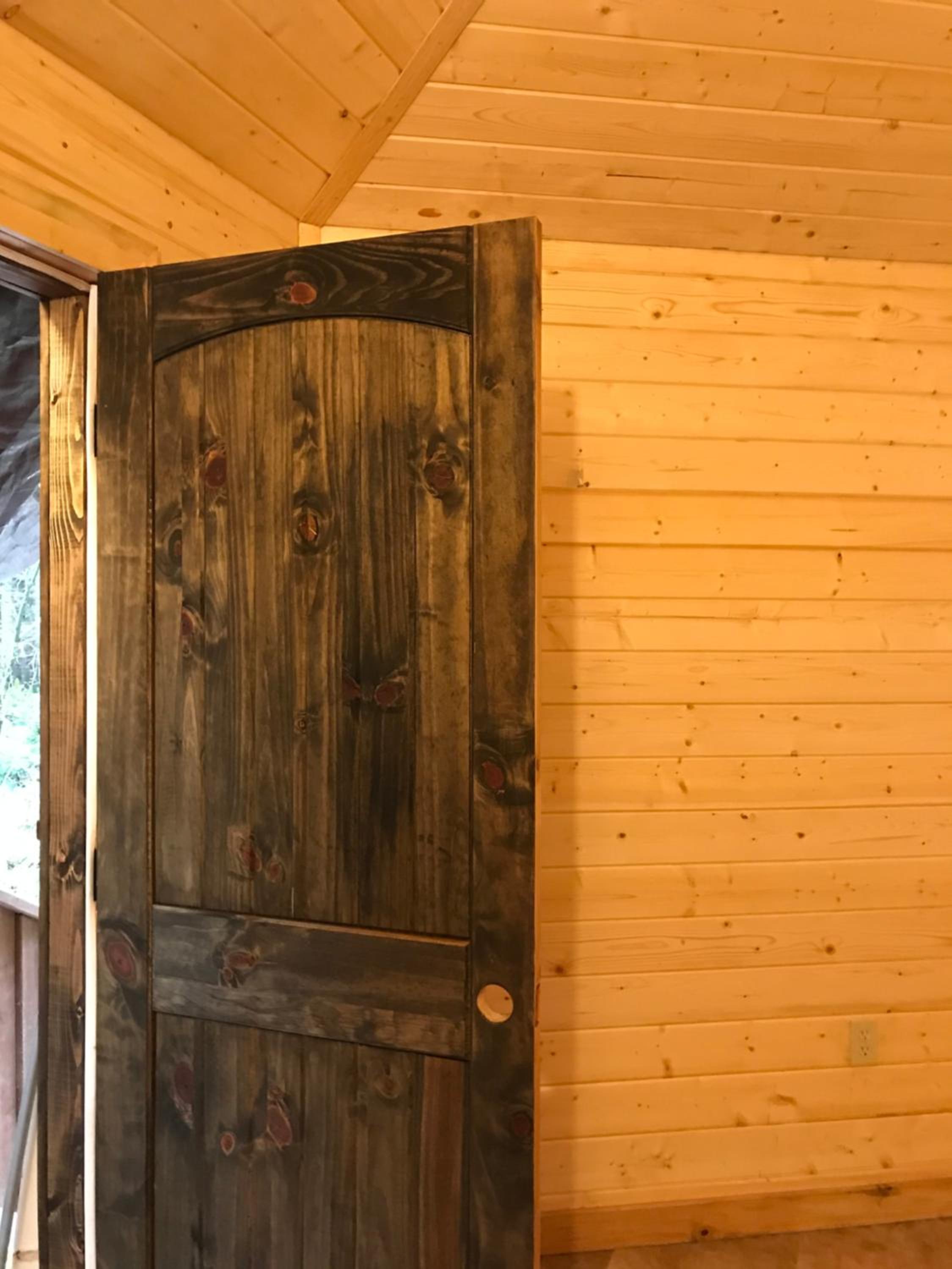 Sunrise Yurt (Shared shower, Pet Friendly, Pet Fee Not Included) photo 3