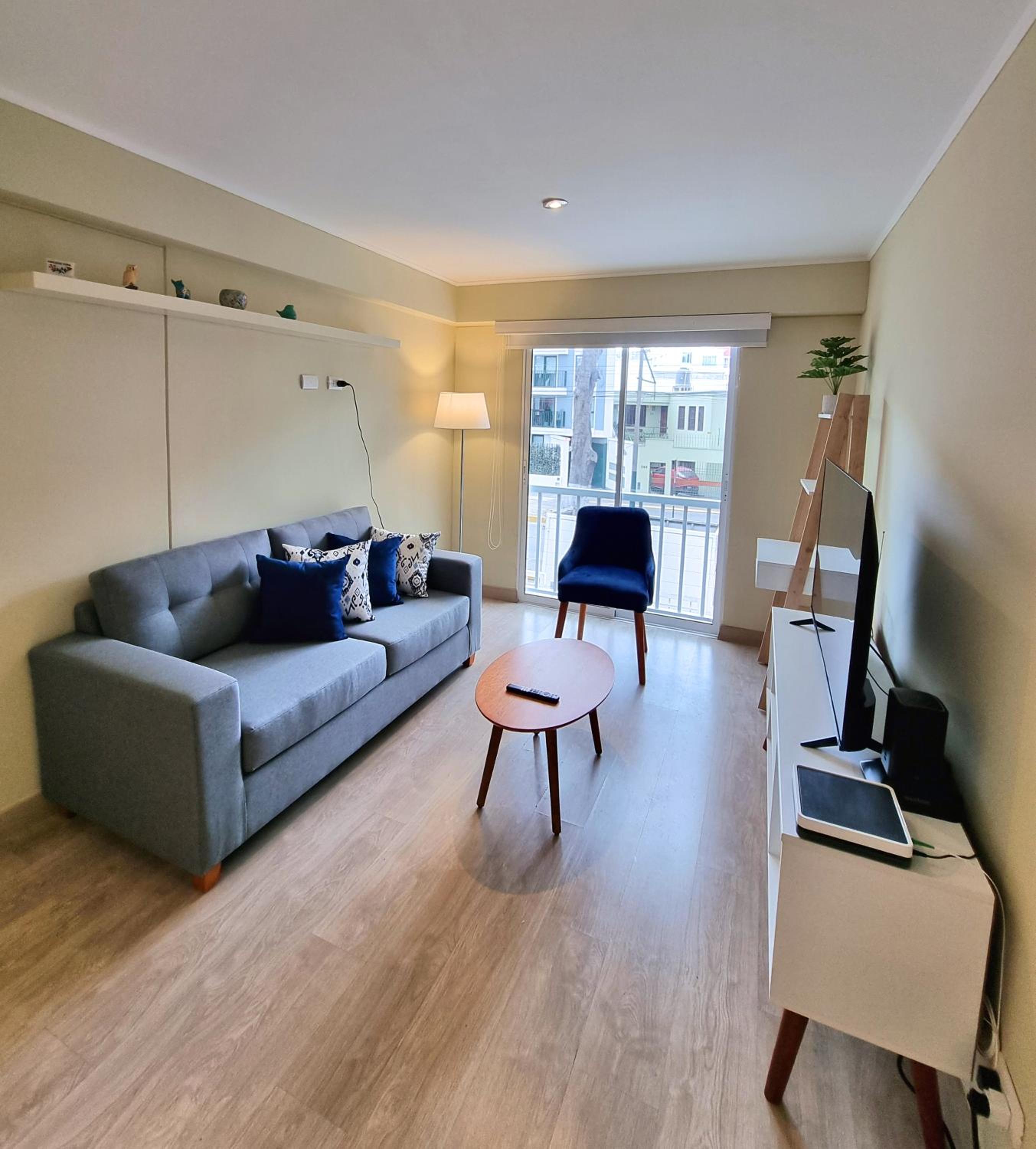 One-Bedroom Apartment