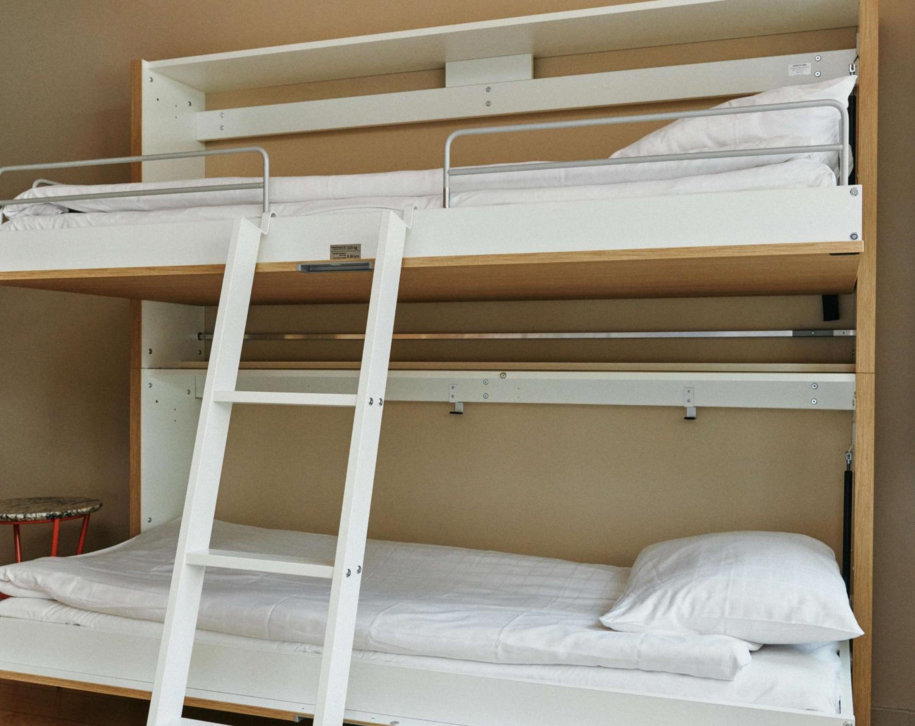 Queen Room with Bunk Bed thumbnail 5