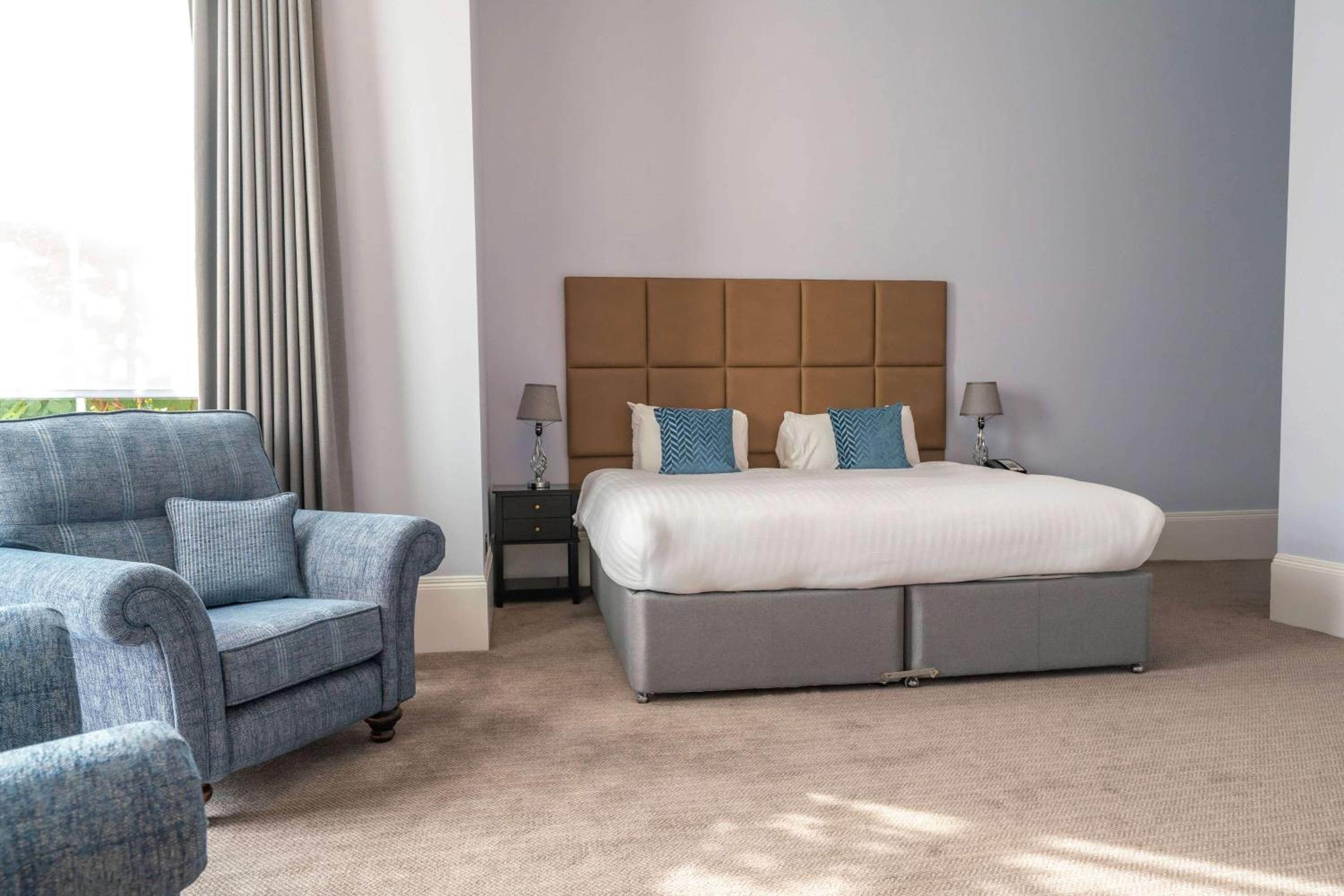 Feature Room - Photo 3