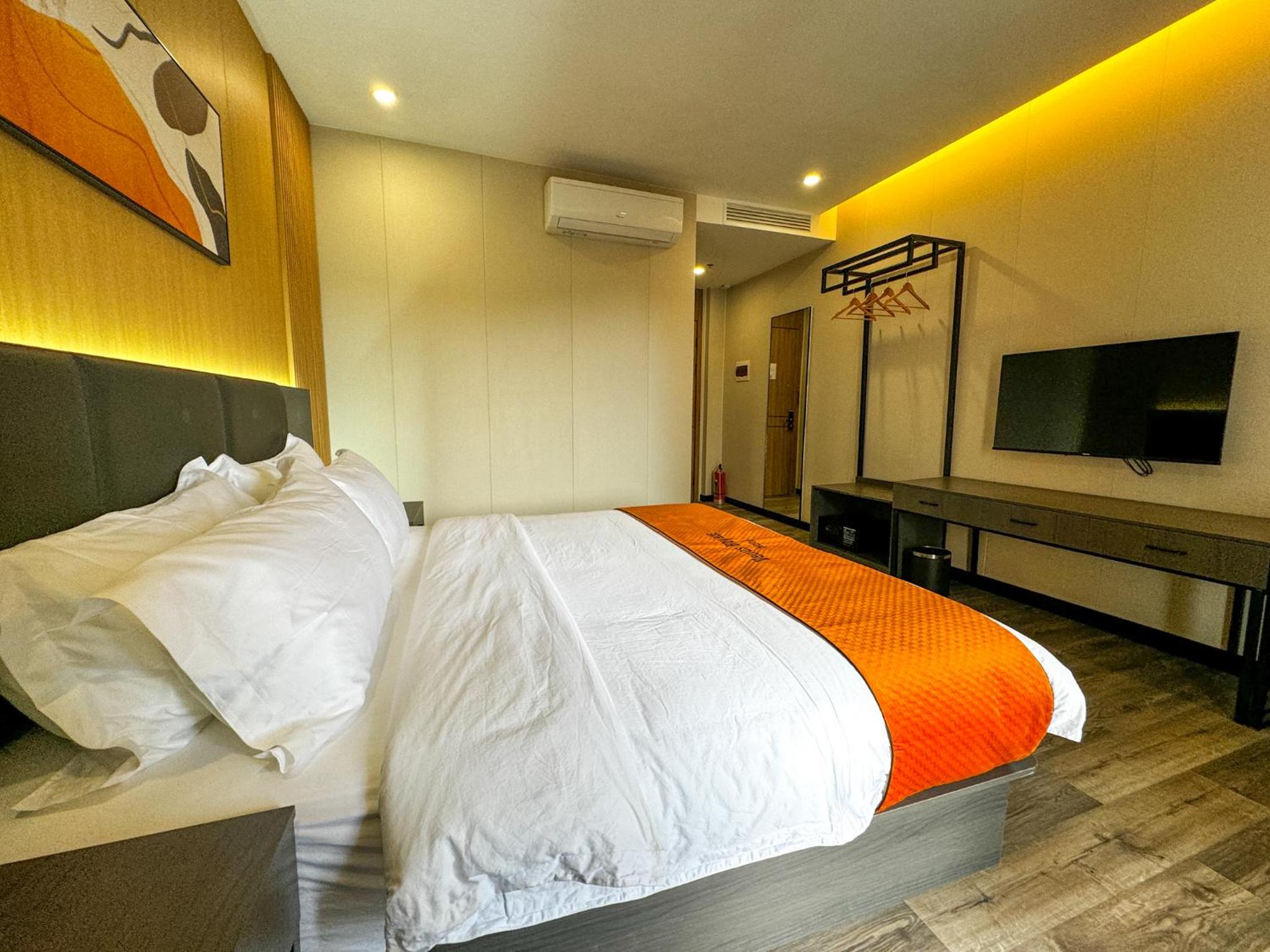 Superior King Room - Photo 4