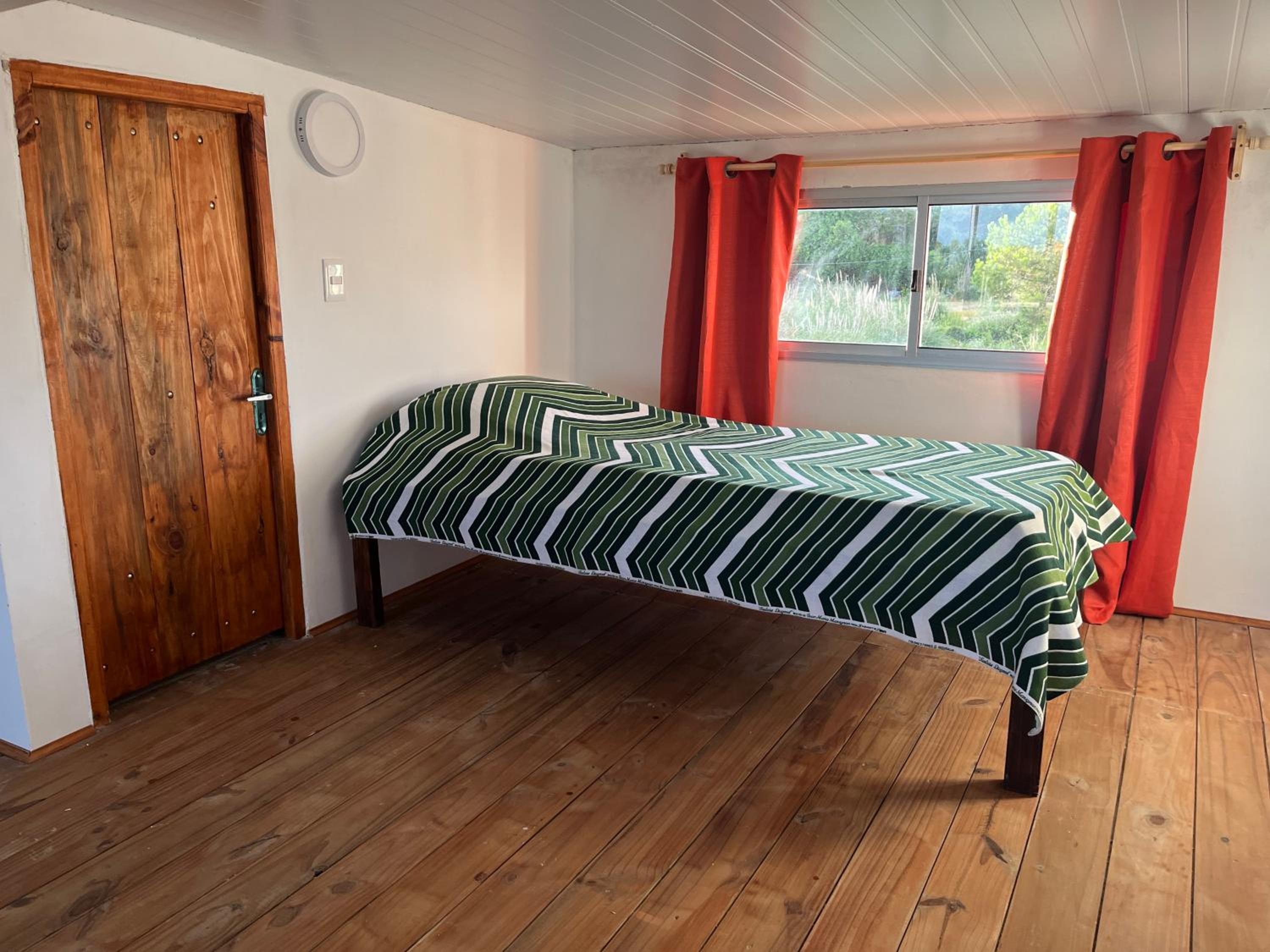 Two-Bedroom House photo 2