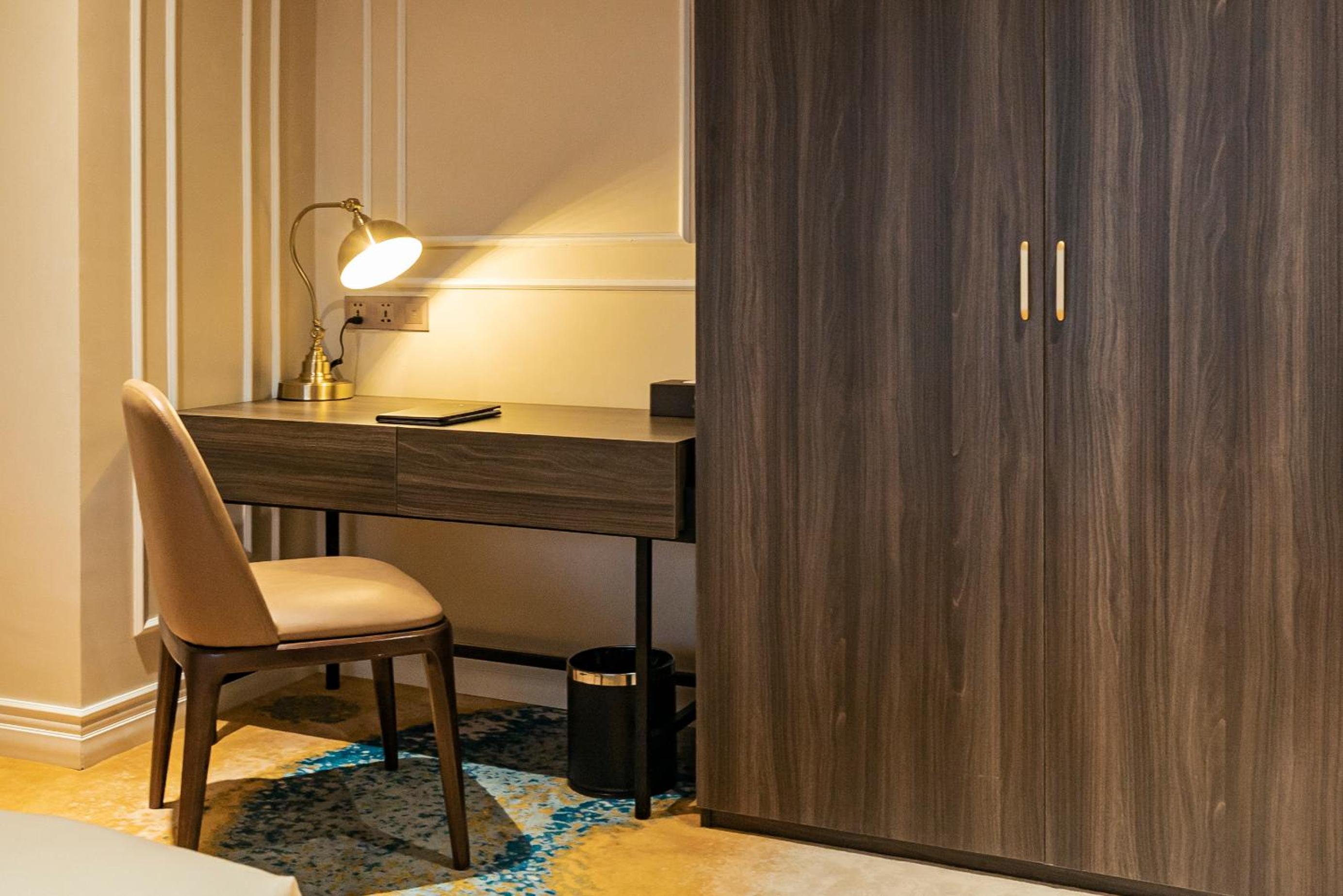 Luxury Twin Room + Free Shuttle Bus To City Center - Photo 5