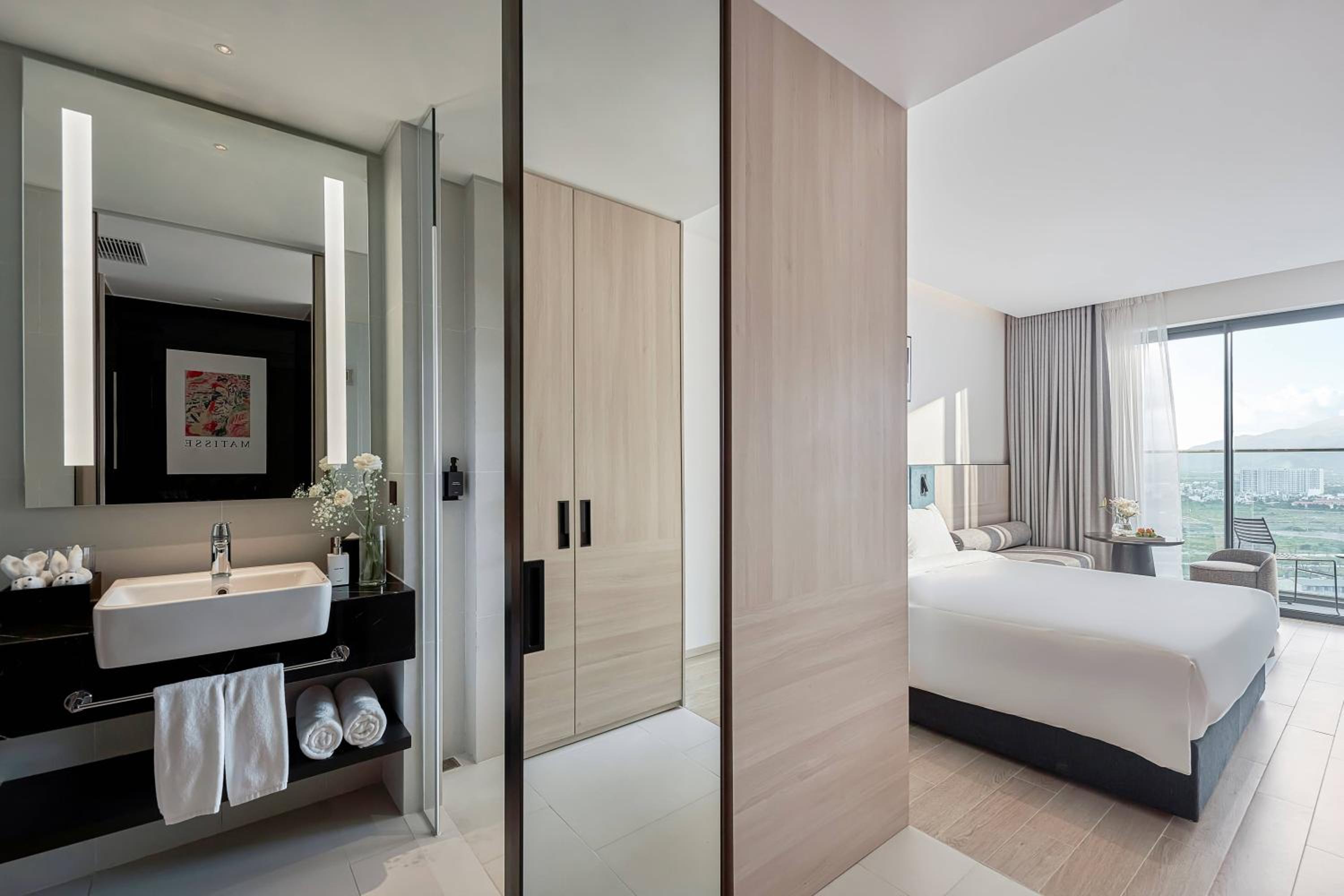 Twin Room with Sea View - Photo 6