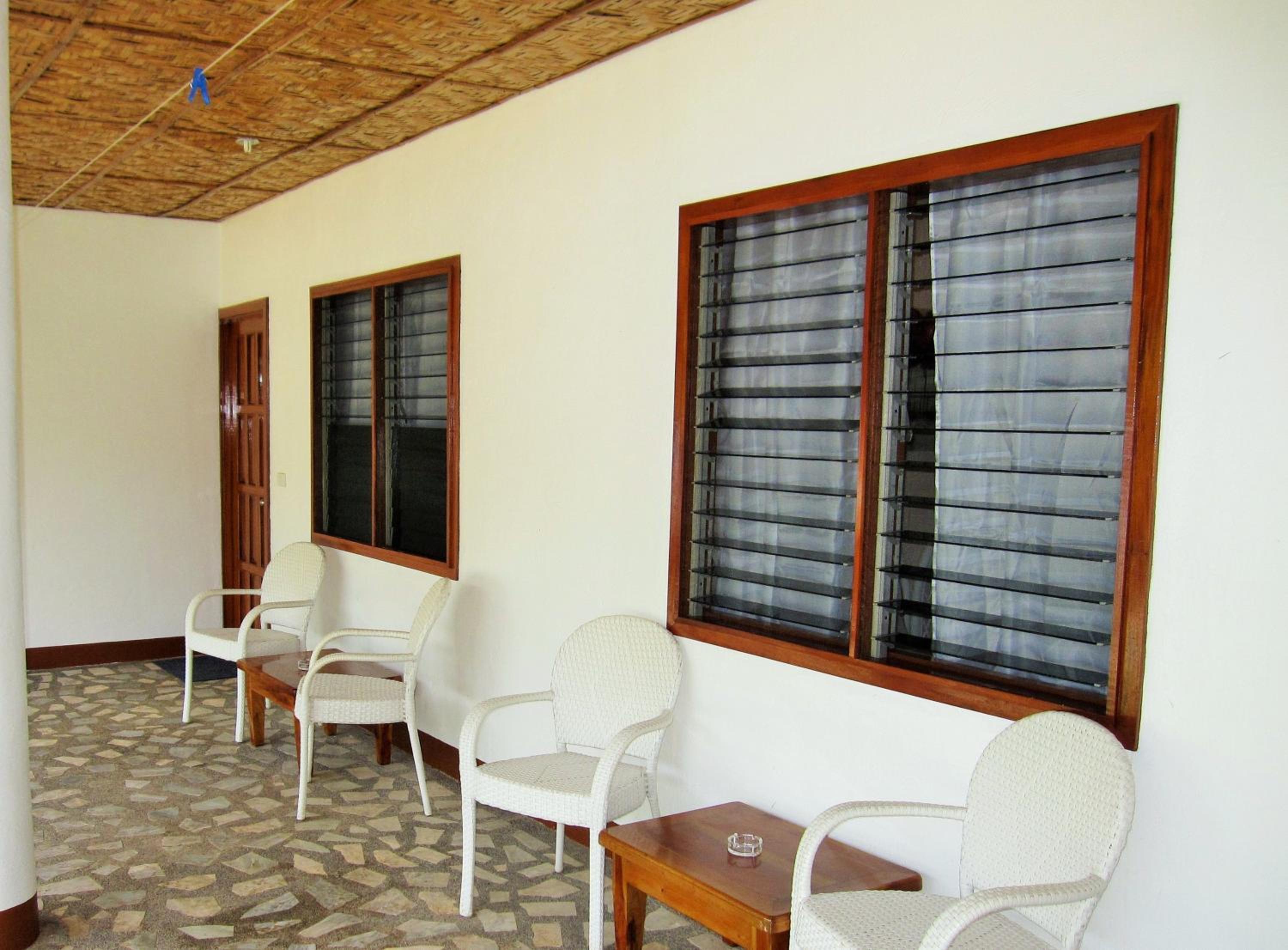 Deluxe Twin Room with Sea View - Photo 5
