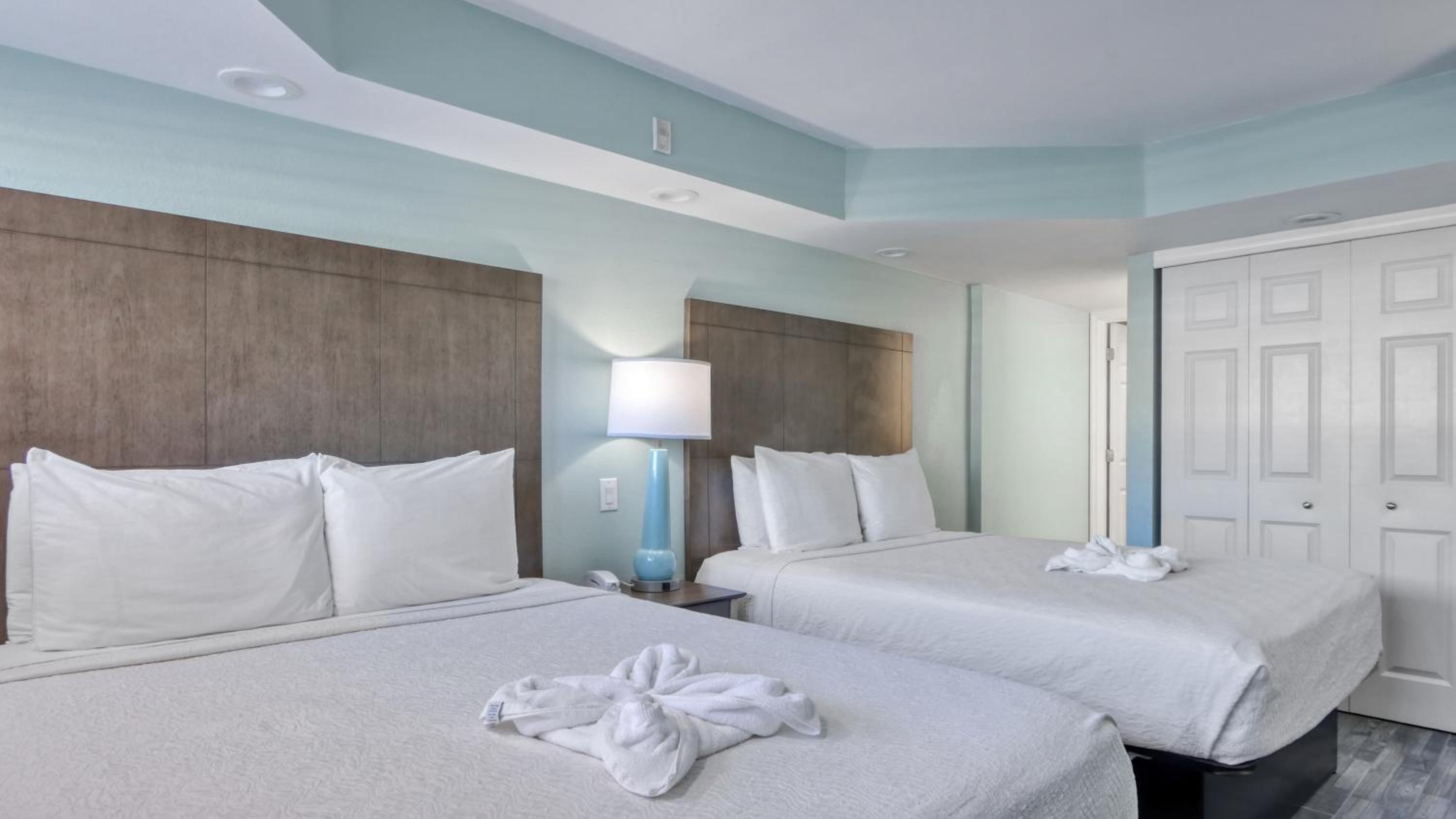 Double Room with City View - Photo 3