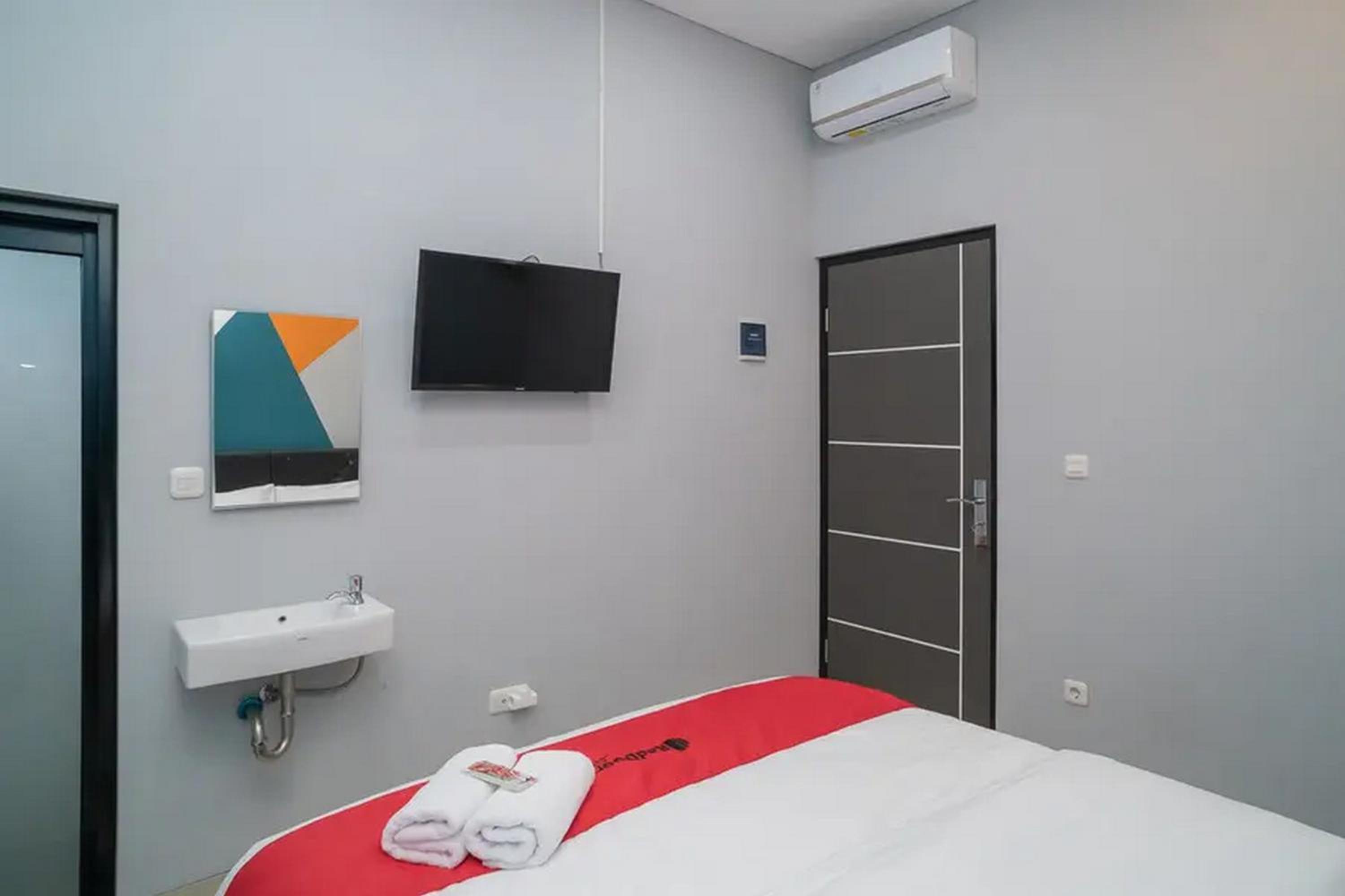 Standard Double Room - Photo 19