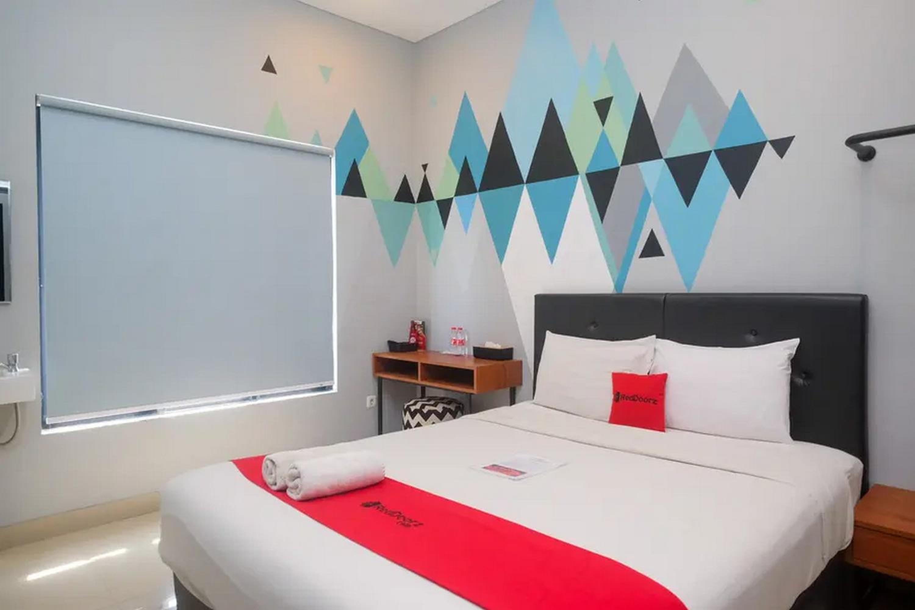 Standard Double Room - Photo 13