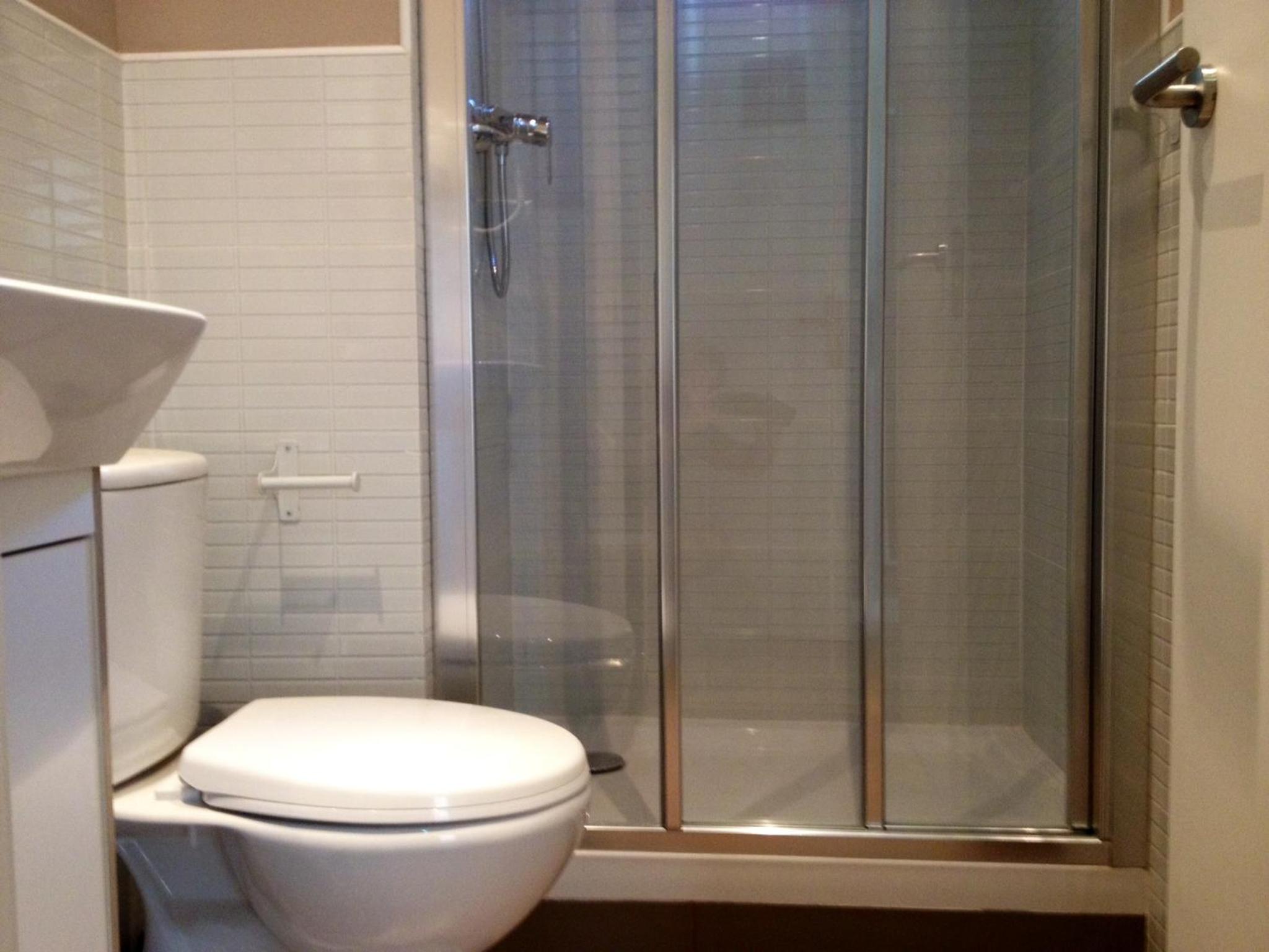 Twin Room - Photo 5