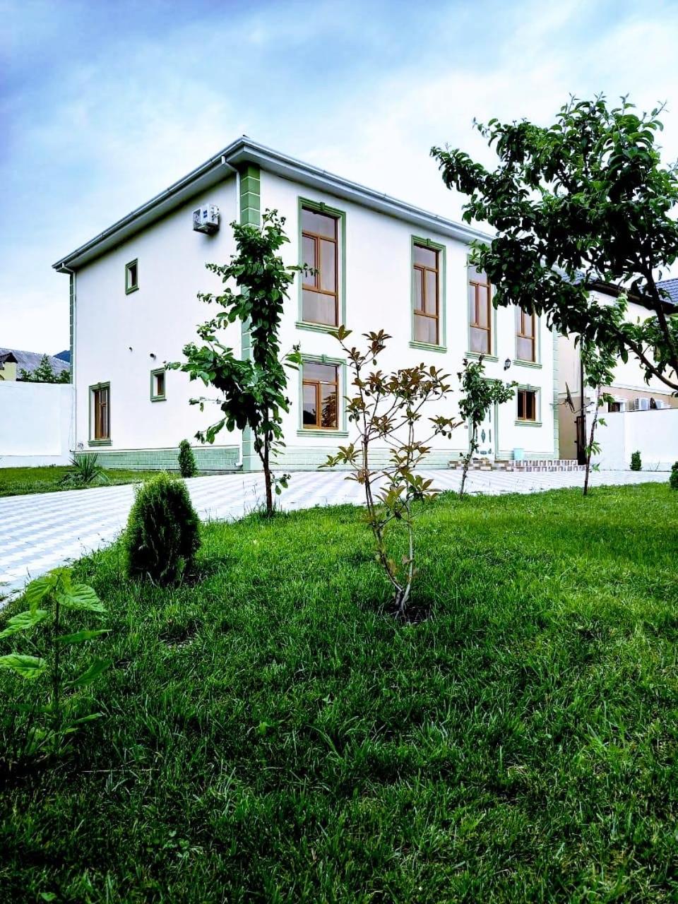 Villa photo 1