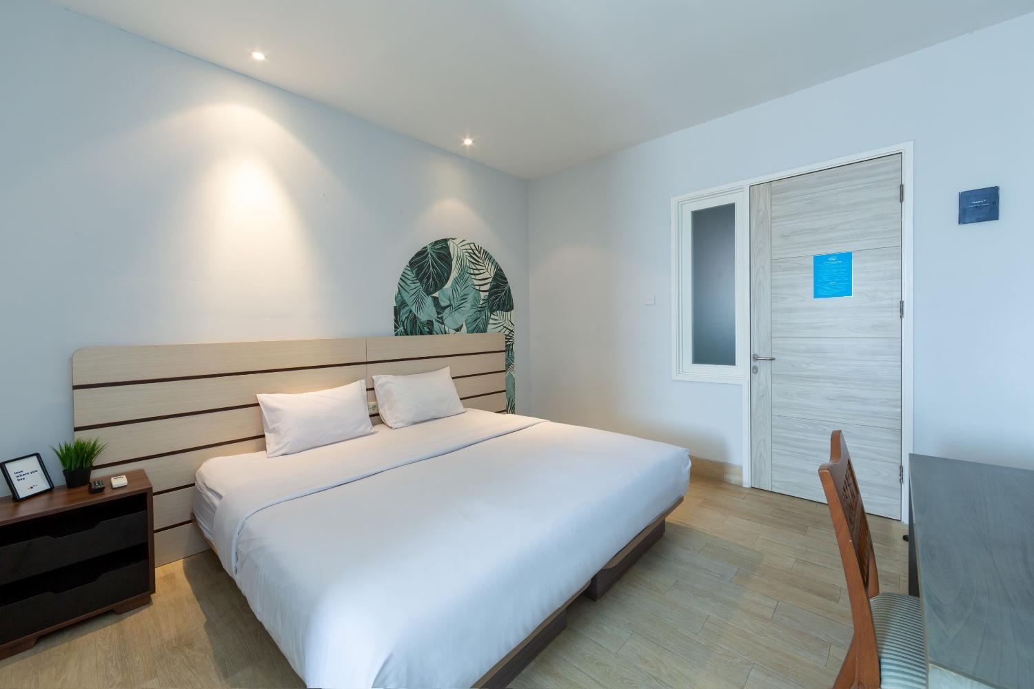 Deluxe Queen Room