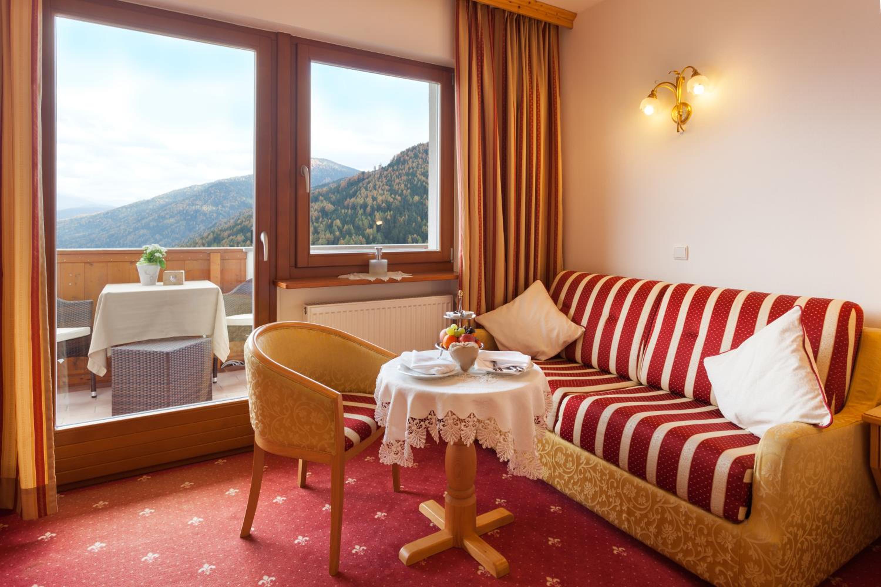 Comfort Double Room with Balcony - Photo 4