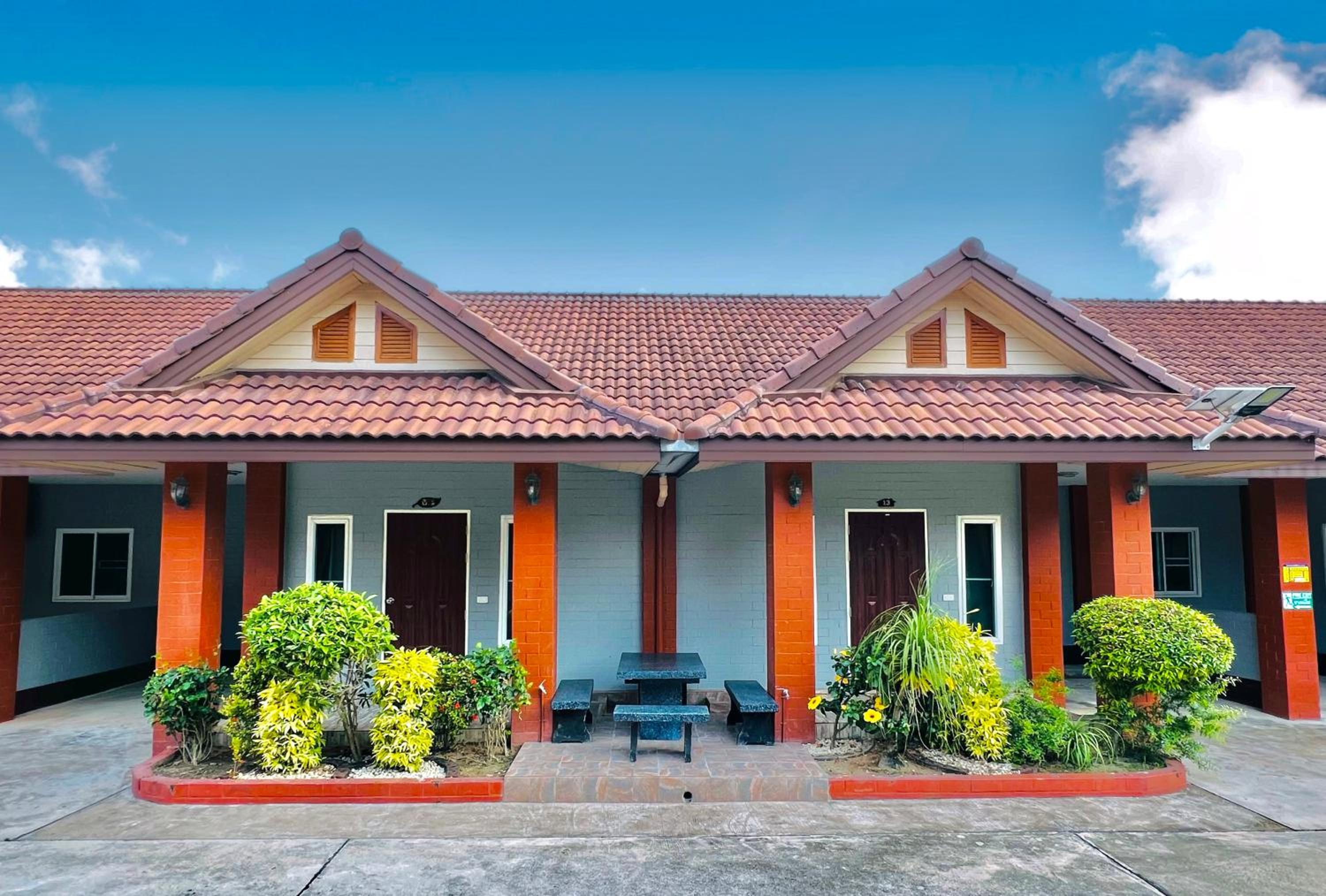 Family with 3 bedrooms  photo 2