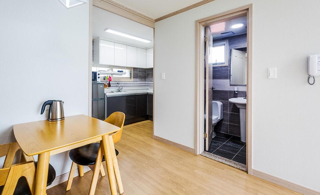 Double Room - Photo 3